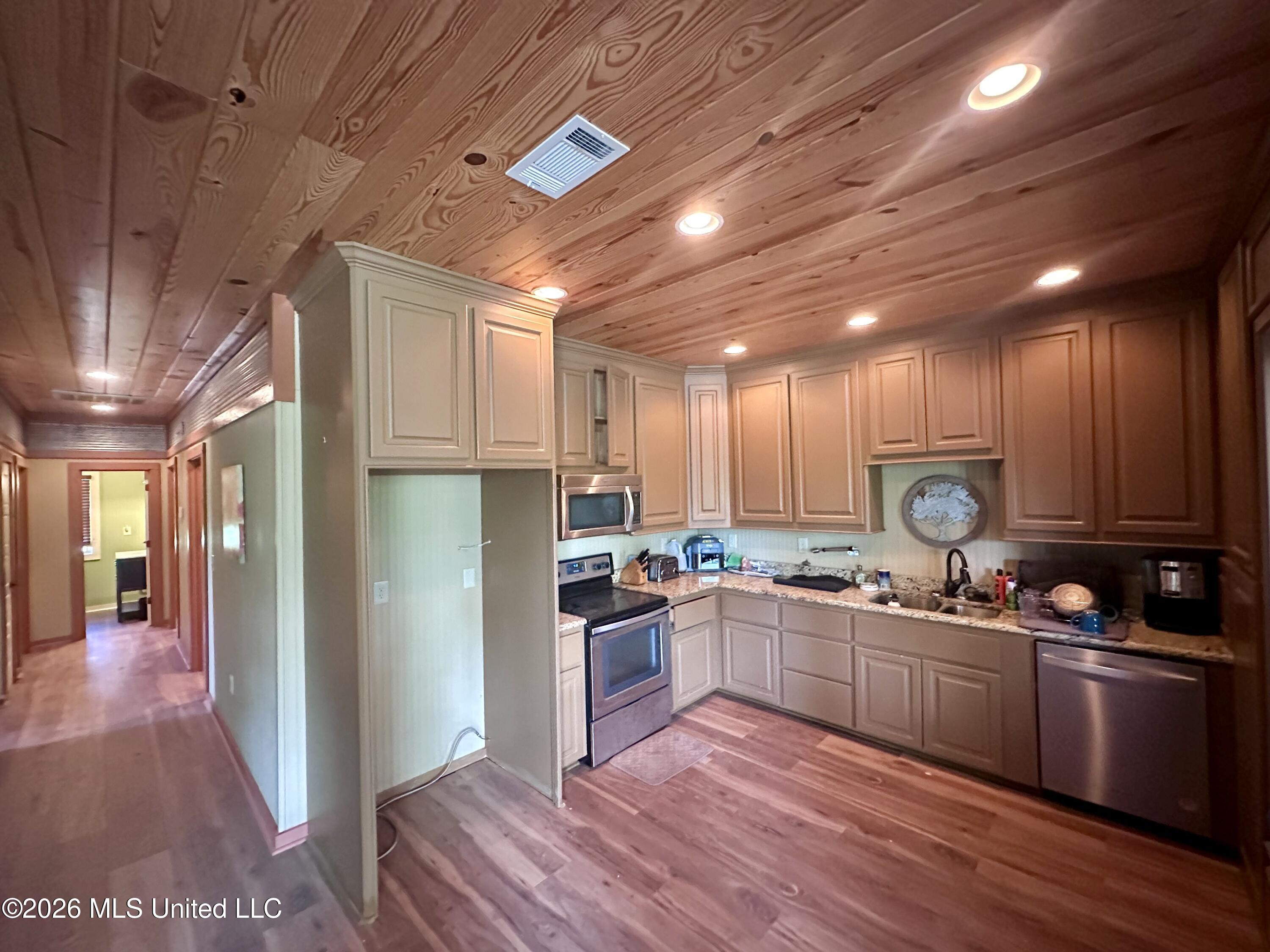 162 Shoemake Road Property Photo 11