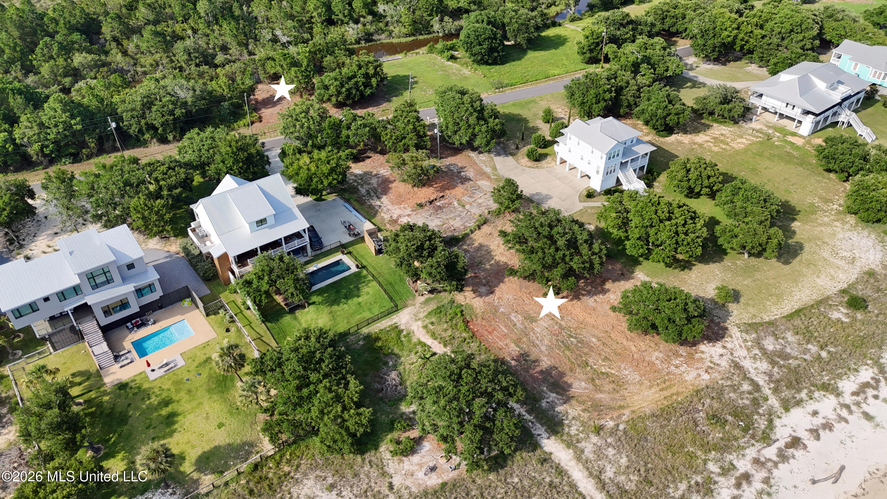 7205 Belle Fontaine Drive Property Photo 7