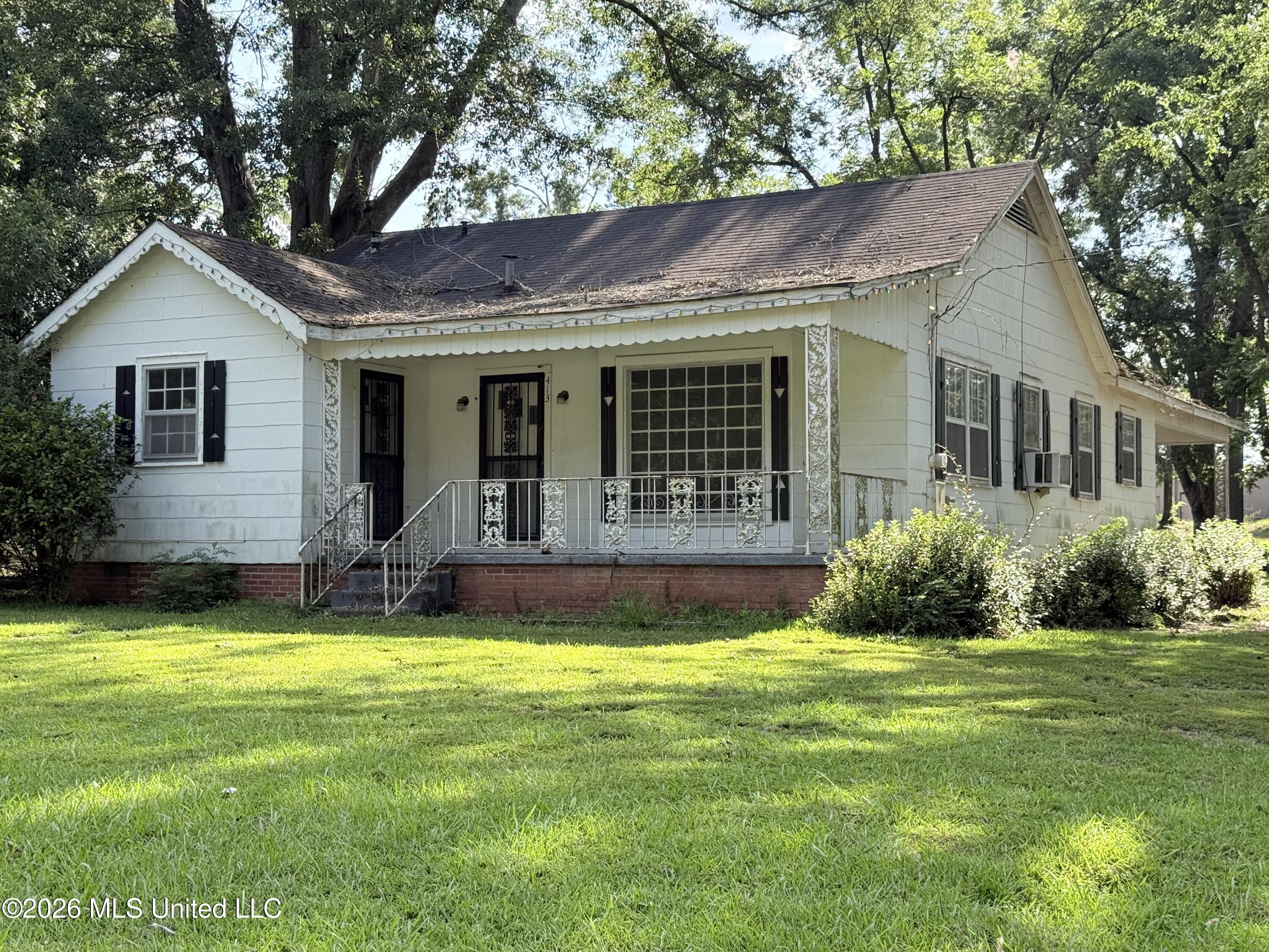 413 Fairground Street Property Photo 1