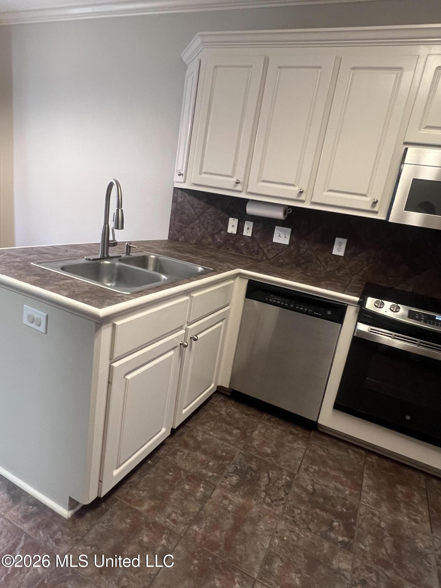 107 Ashby Park Property Photo 31