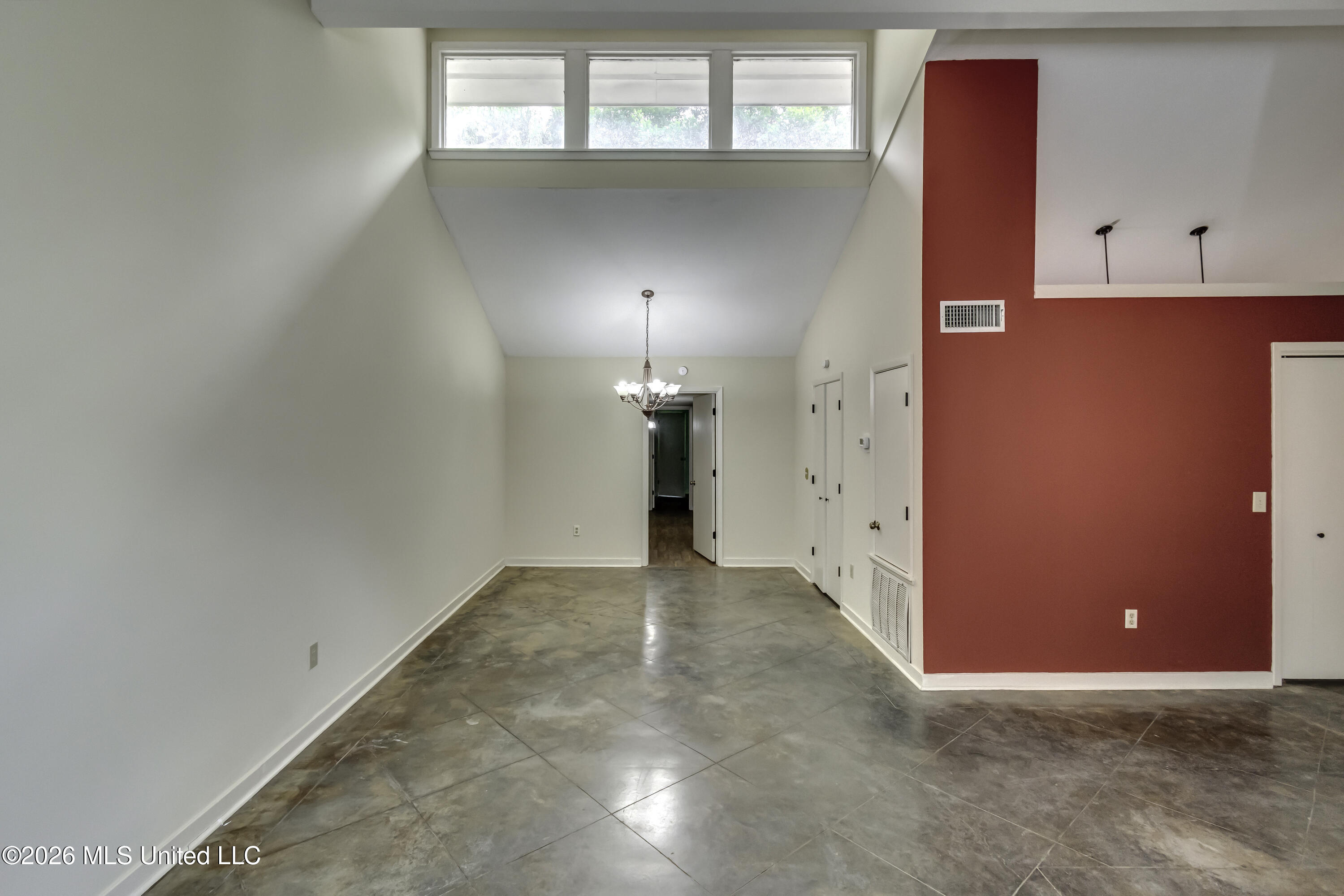 1116 Benbrook Drive Property Photo 8
