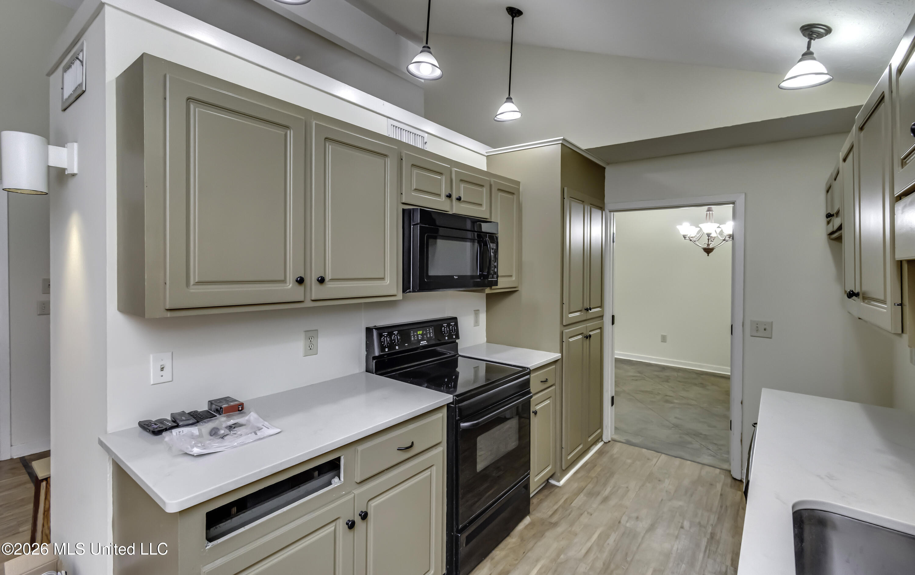1116 Benbrook Drive Property Photo 13