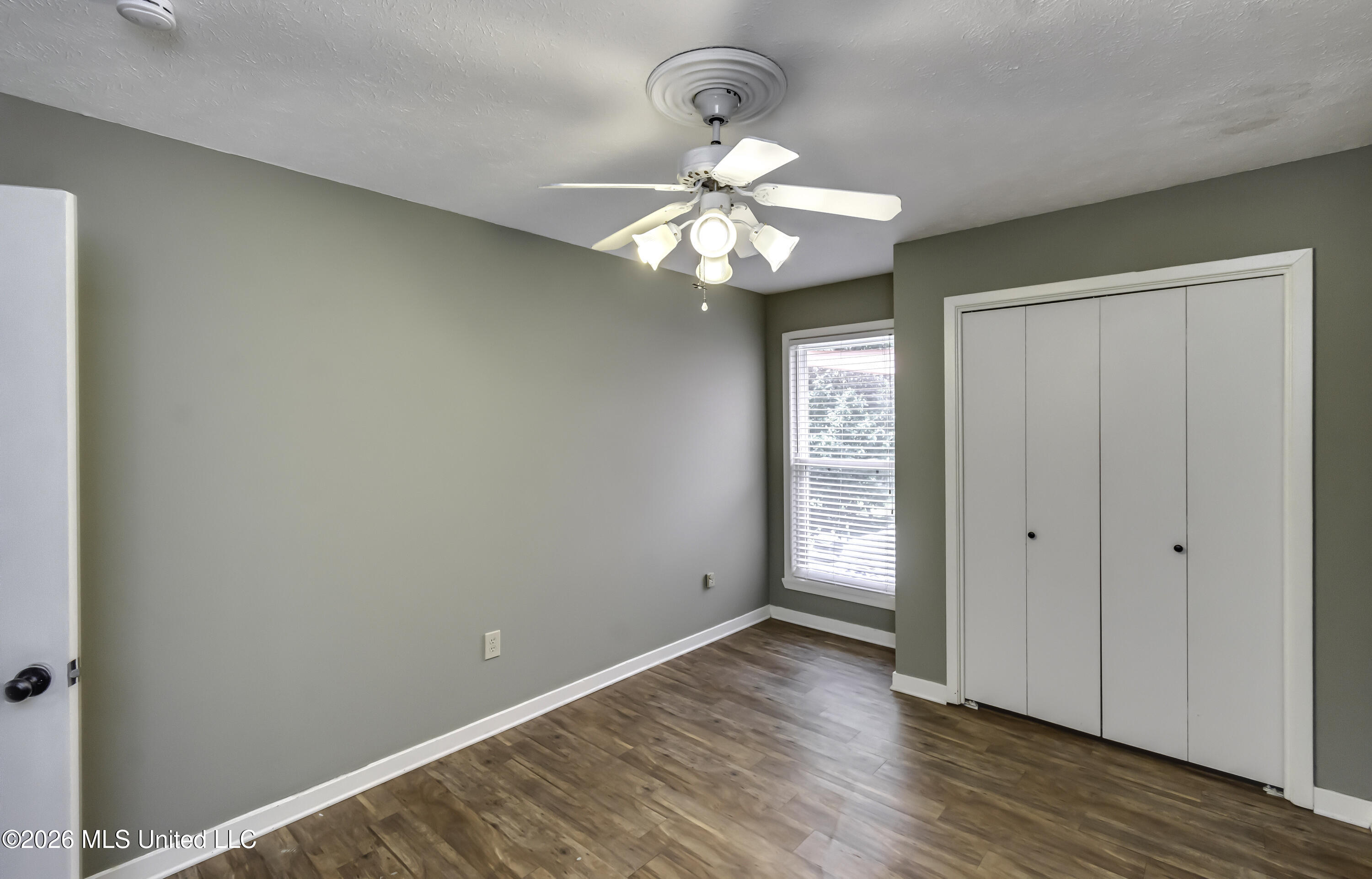 1116 Benbrook Drive Property Photo 22