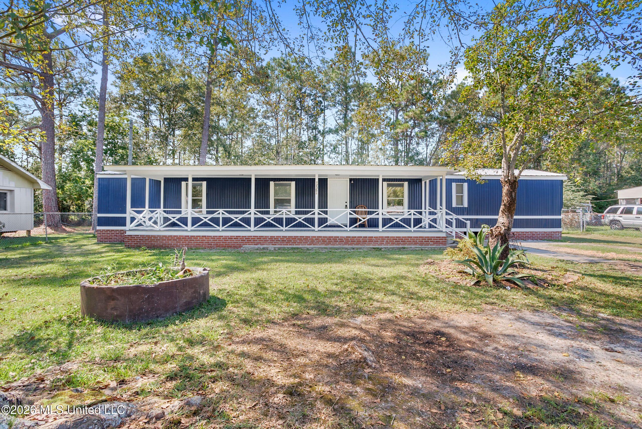 12351 Salisbury Road Property Photo 1