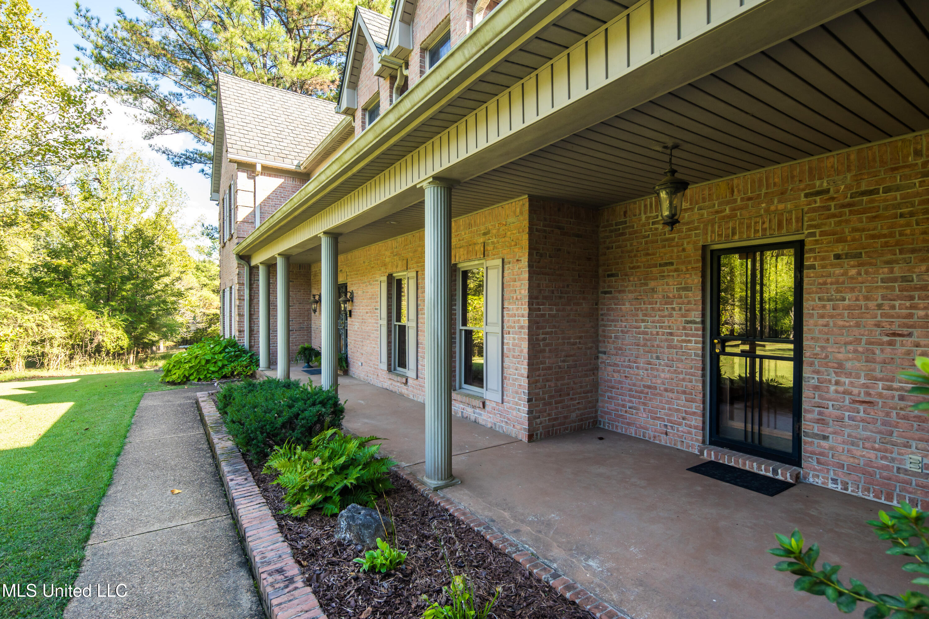 12965 Whispering Pines Drive Property Photo 8