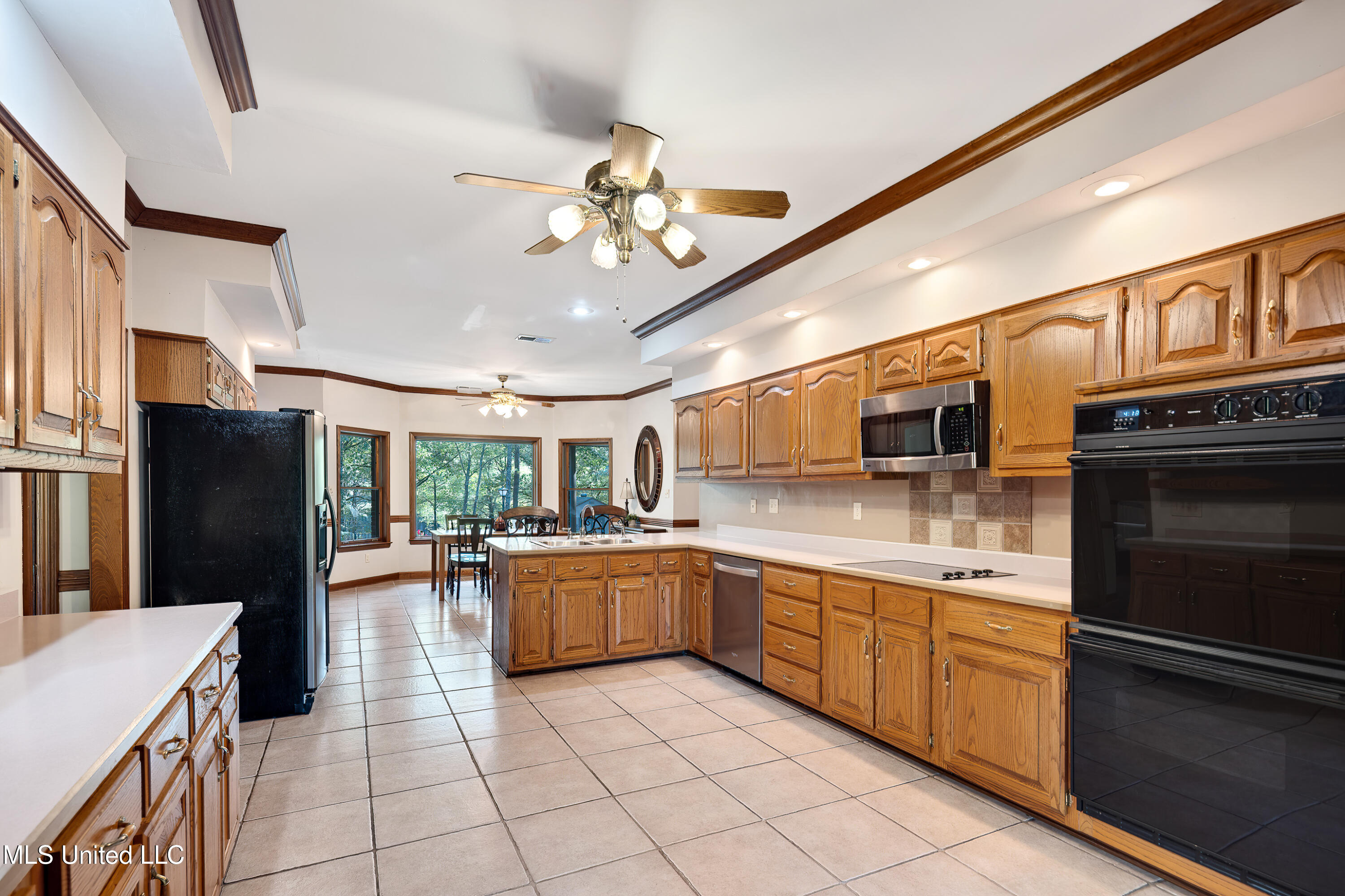 12965 Whispering Pines Drive Property Photo 17