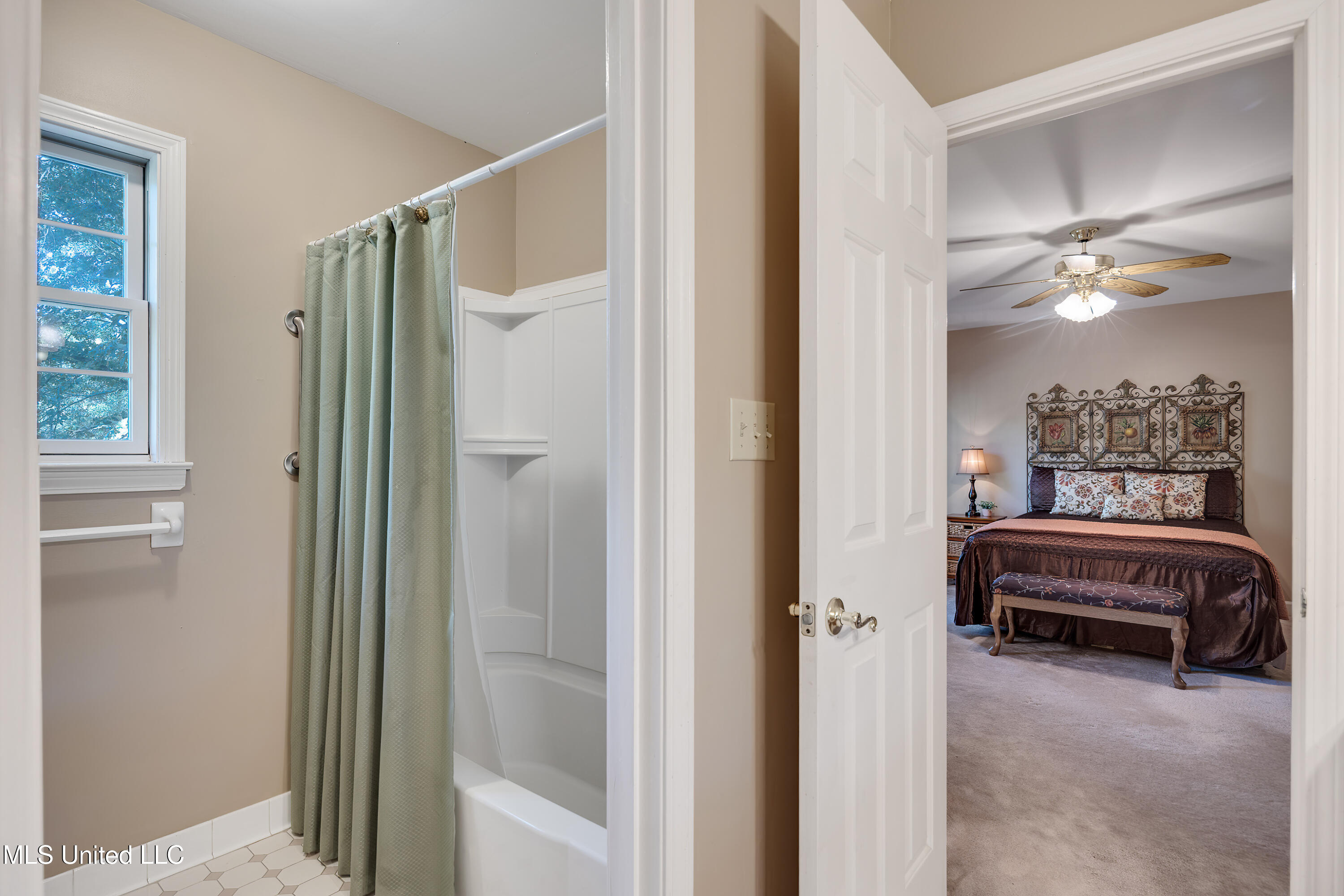 12965 Whispering Pines Drive Property Photo 32