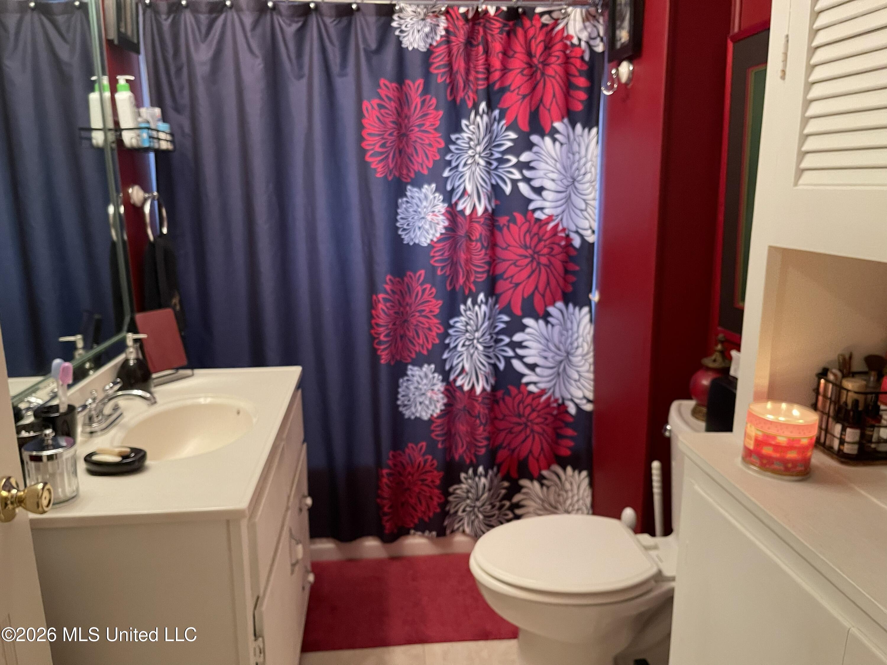 1172 W 20th Street Property Photo 19