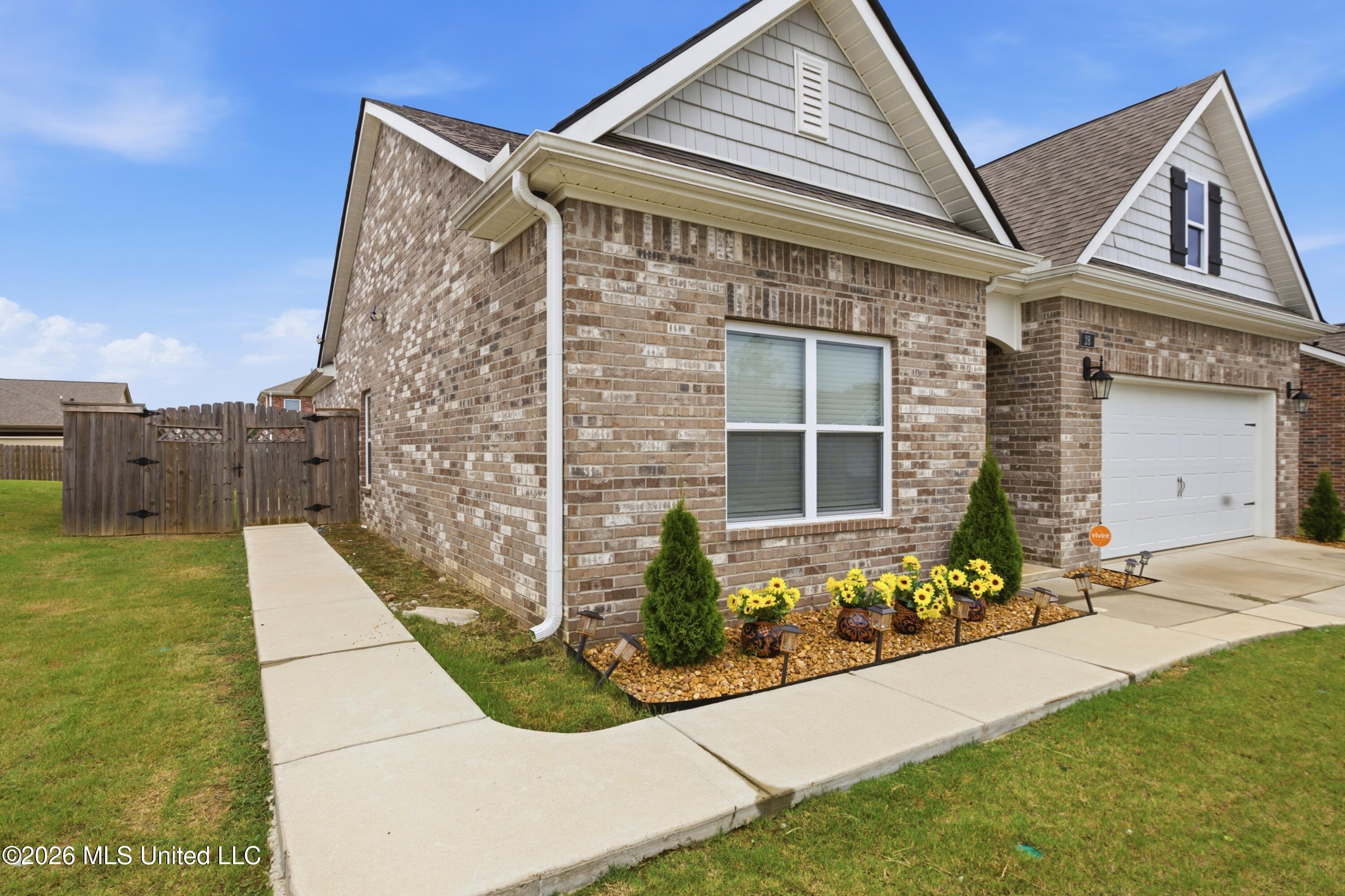 28 Twin Lakes Drive Property Photo 2