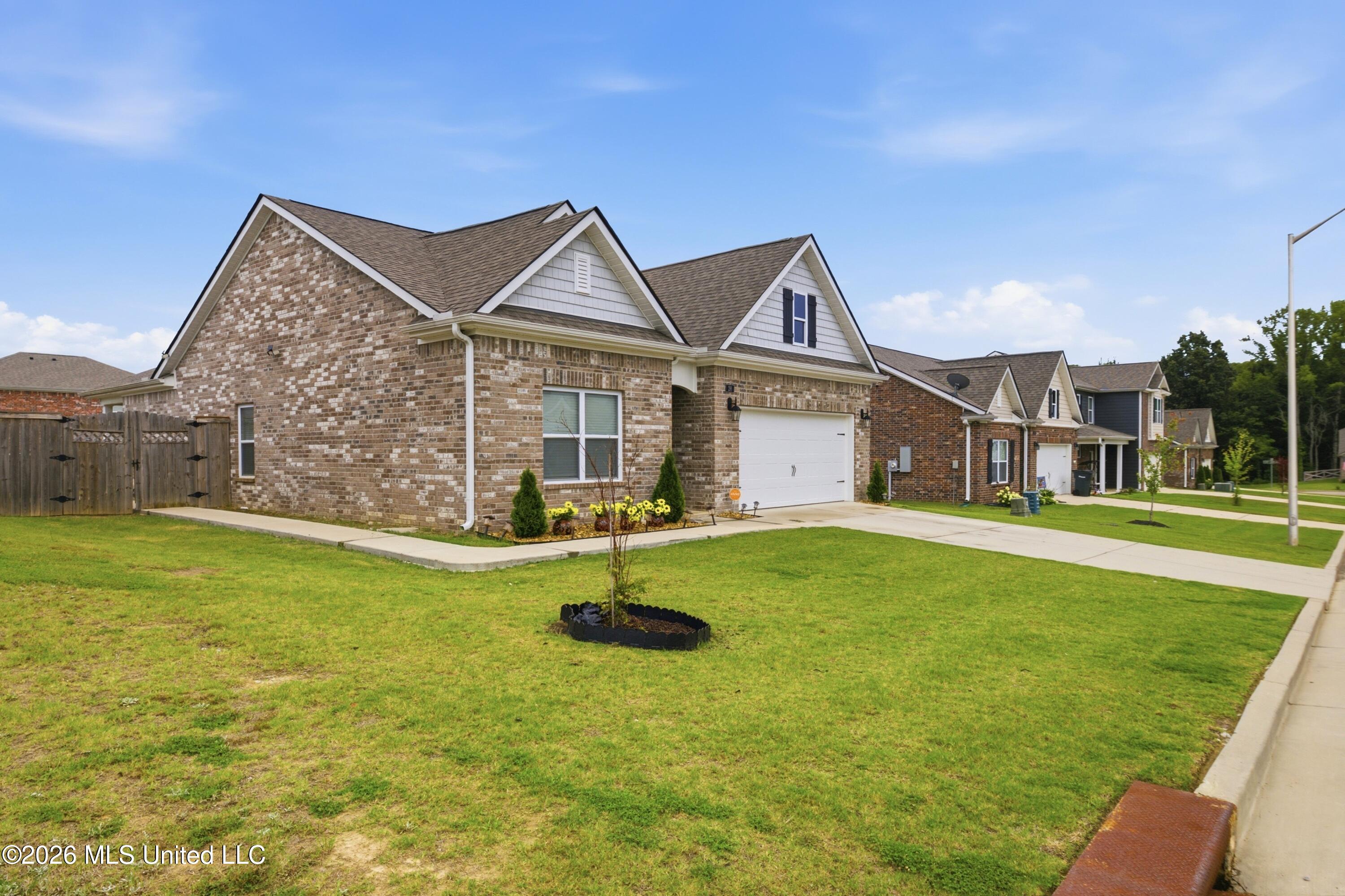28 Twin Lakes Drive Property Photo 3