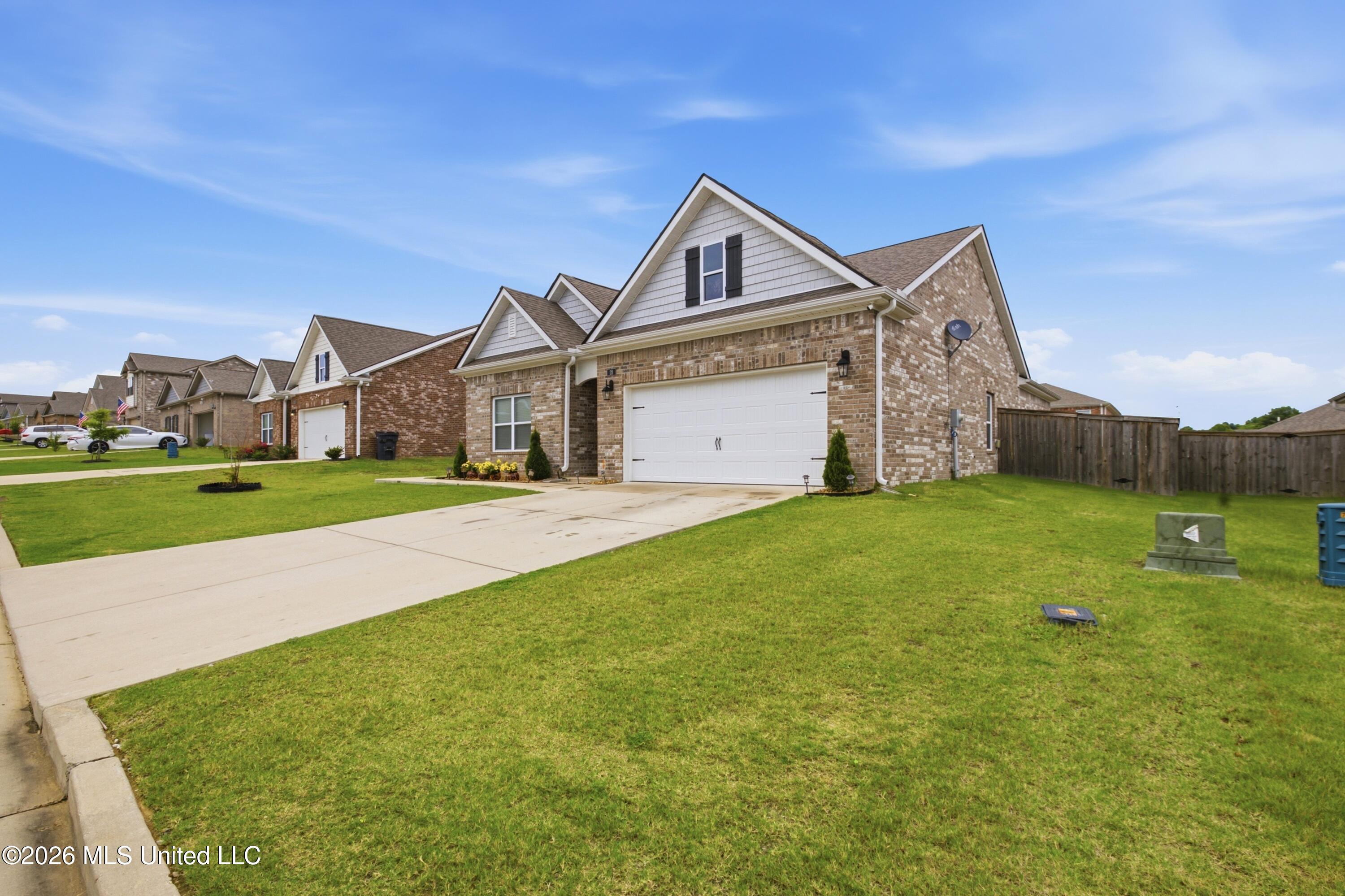 28 Twin Lakes Drive Property Photo 4