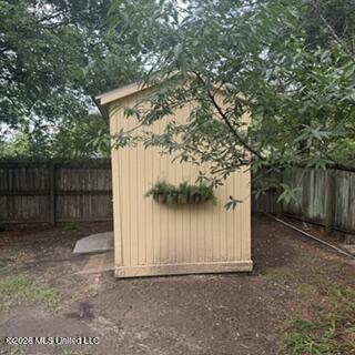1670 Wilhurst Street Property Photo 8