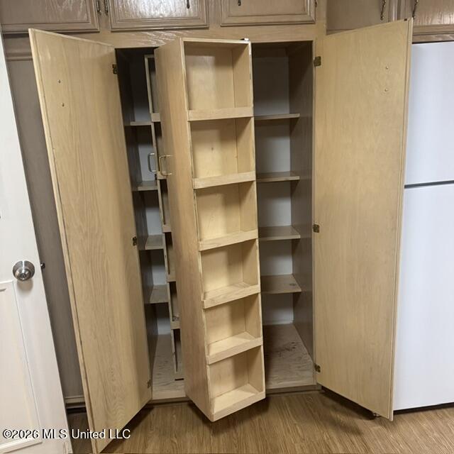 1670 Wilhurst Street Property Photo 34