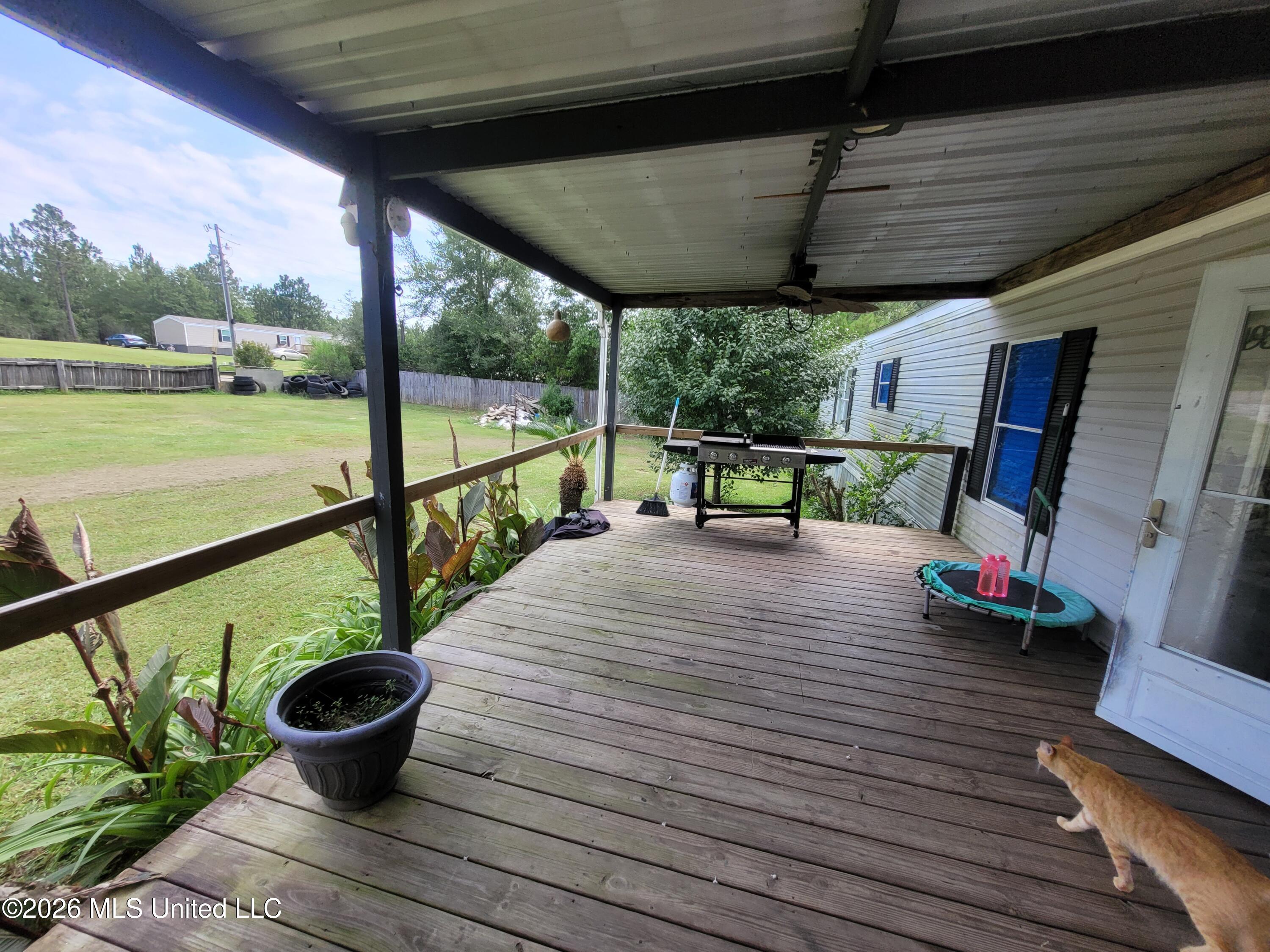 19493 N Shaw Road Property Photo 3