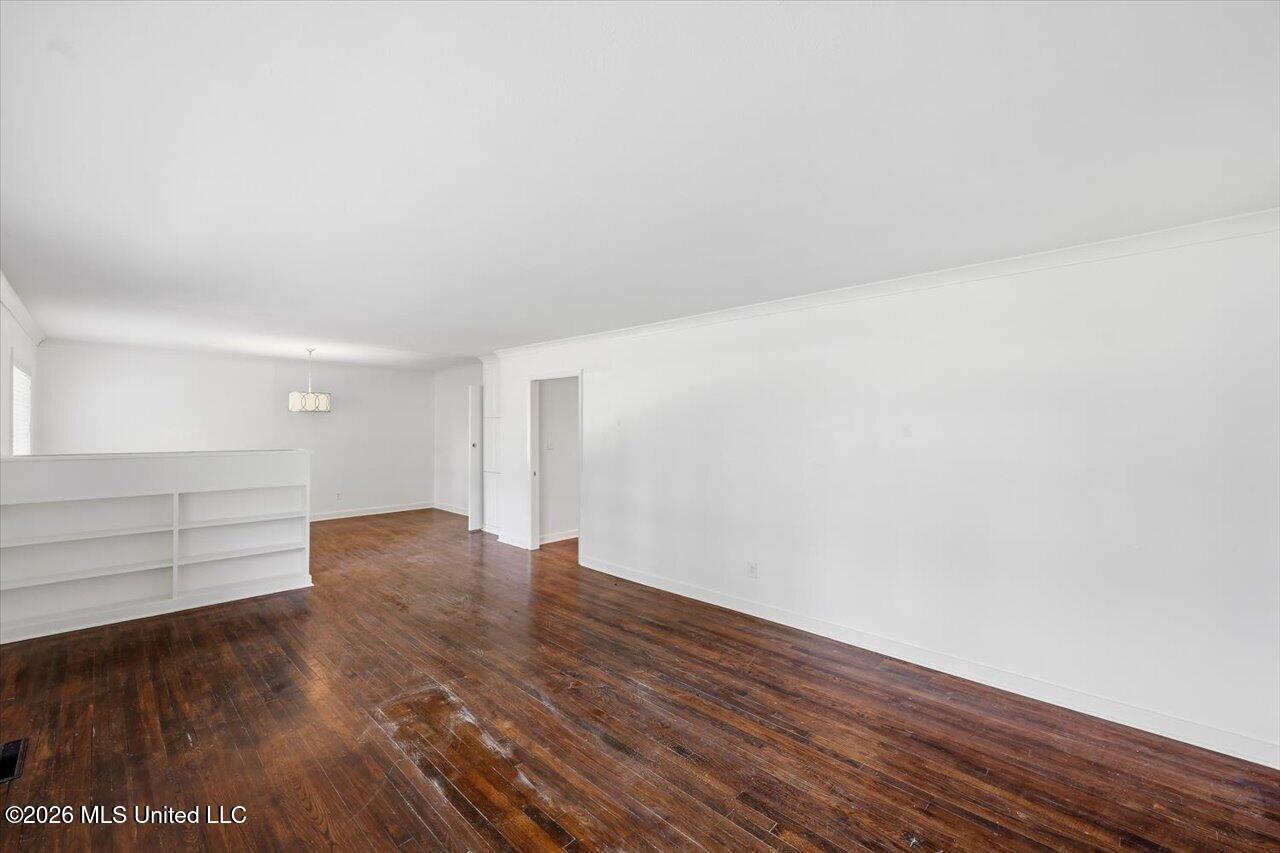 1070 Buckley Drive Property Photo 5