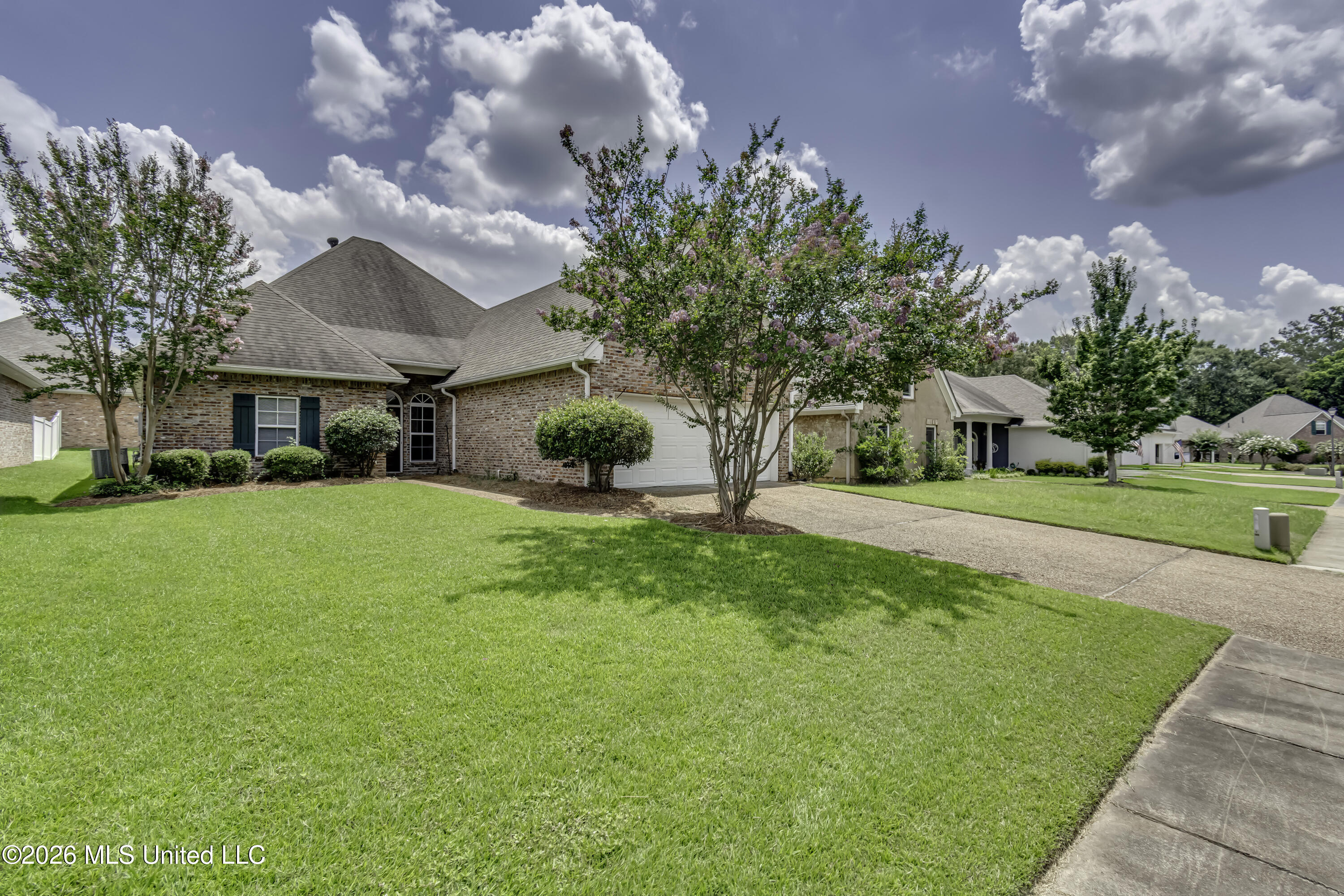 290 Geneva Boulevard Property Photo 51
