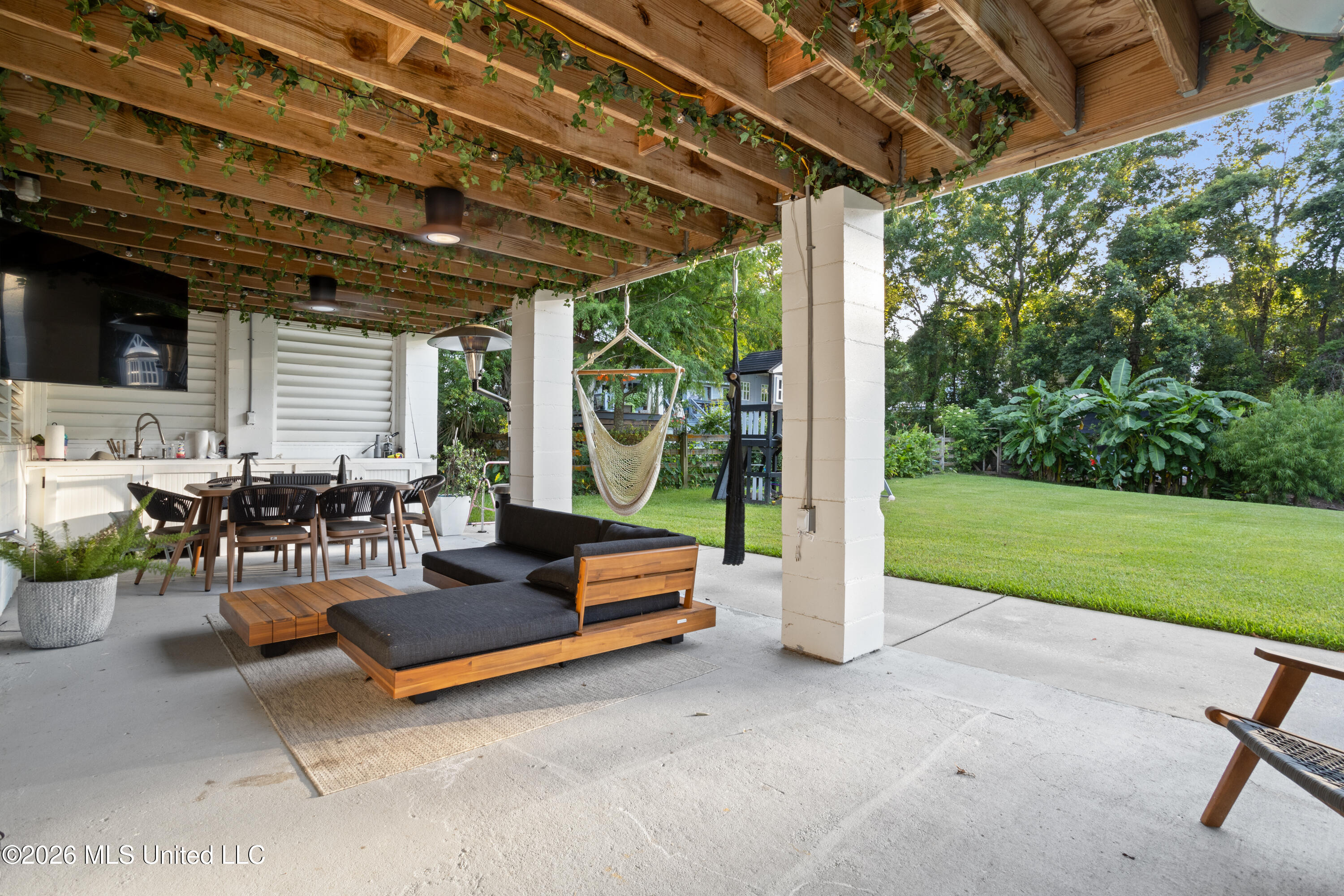 1305 Fort Street Property Photo 45