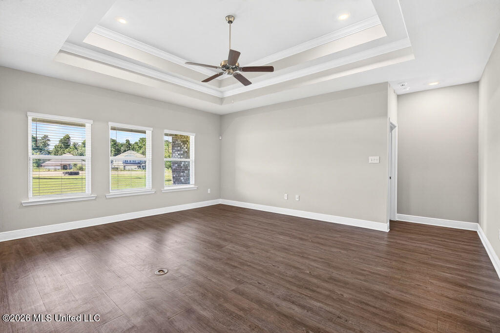9389 Lost Tree Trail Property Photo 6