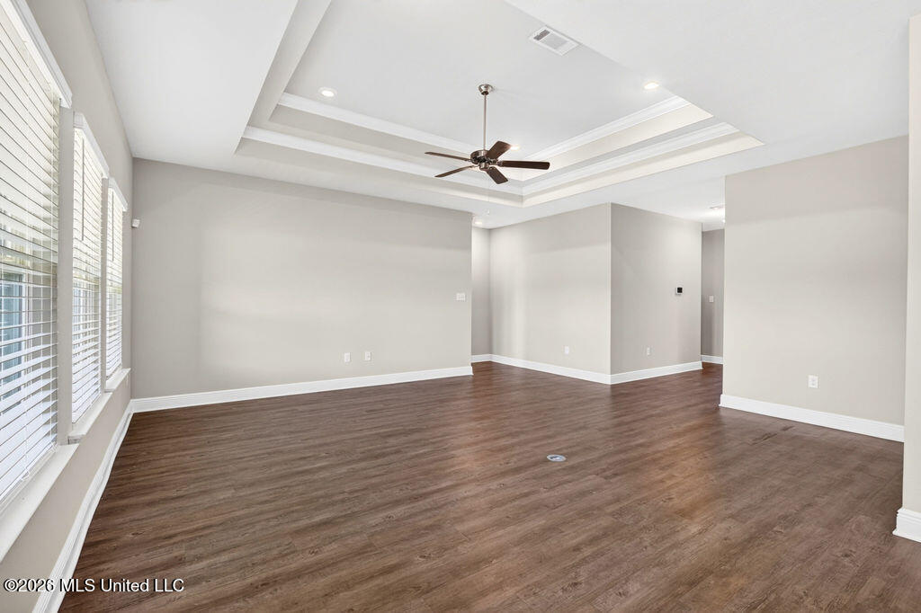 9389 Lost Tree Trail Property Photo 7