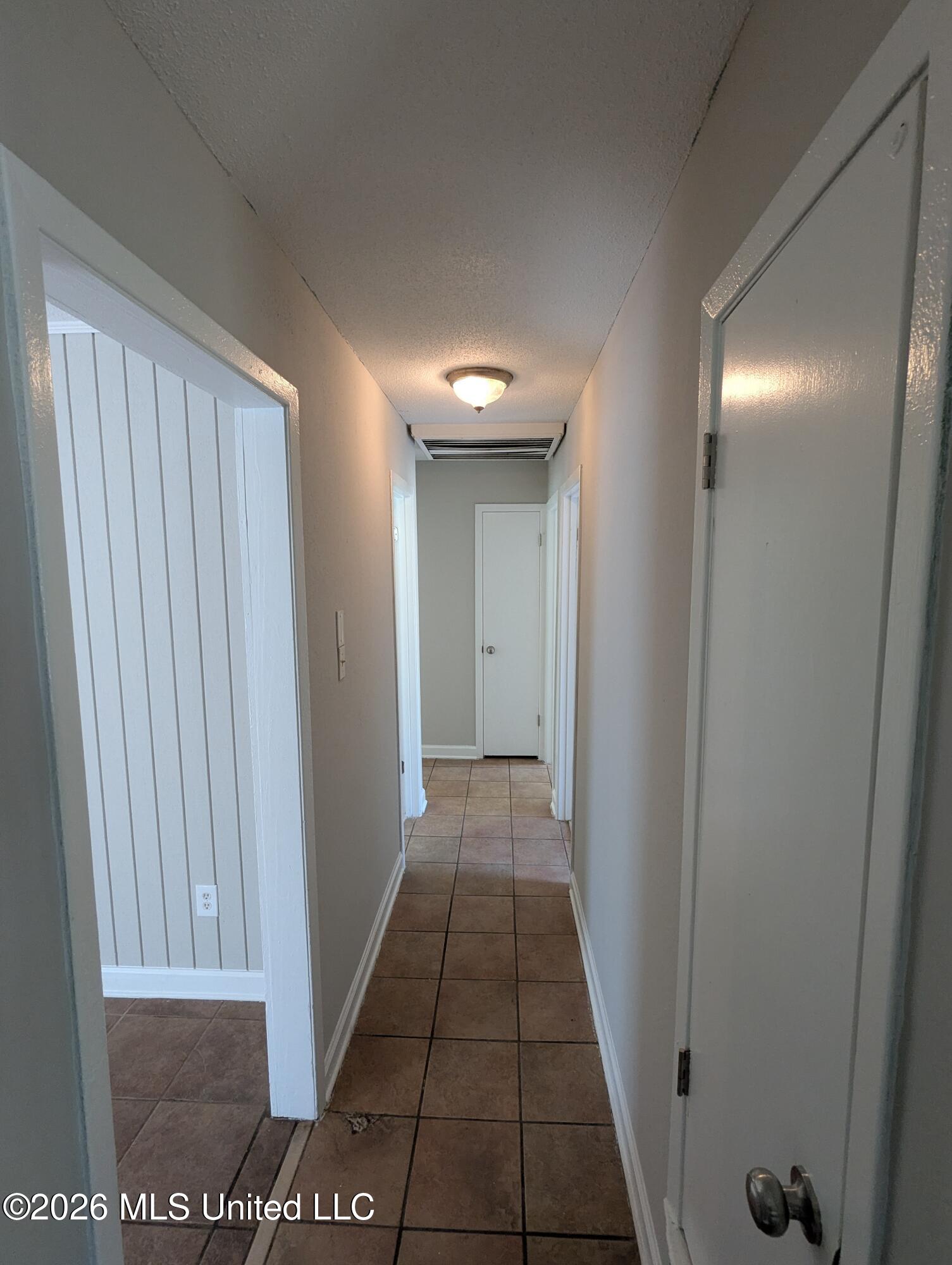 2920 Valleybrook Road Property Photo 6