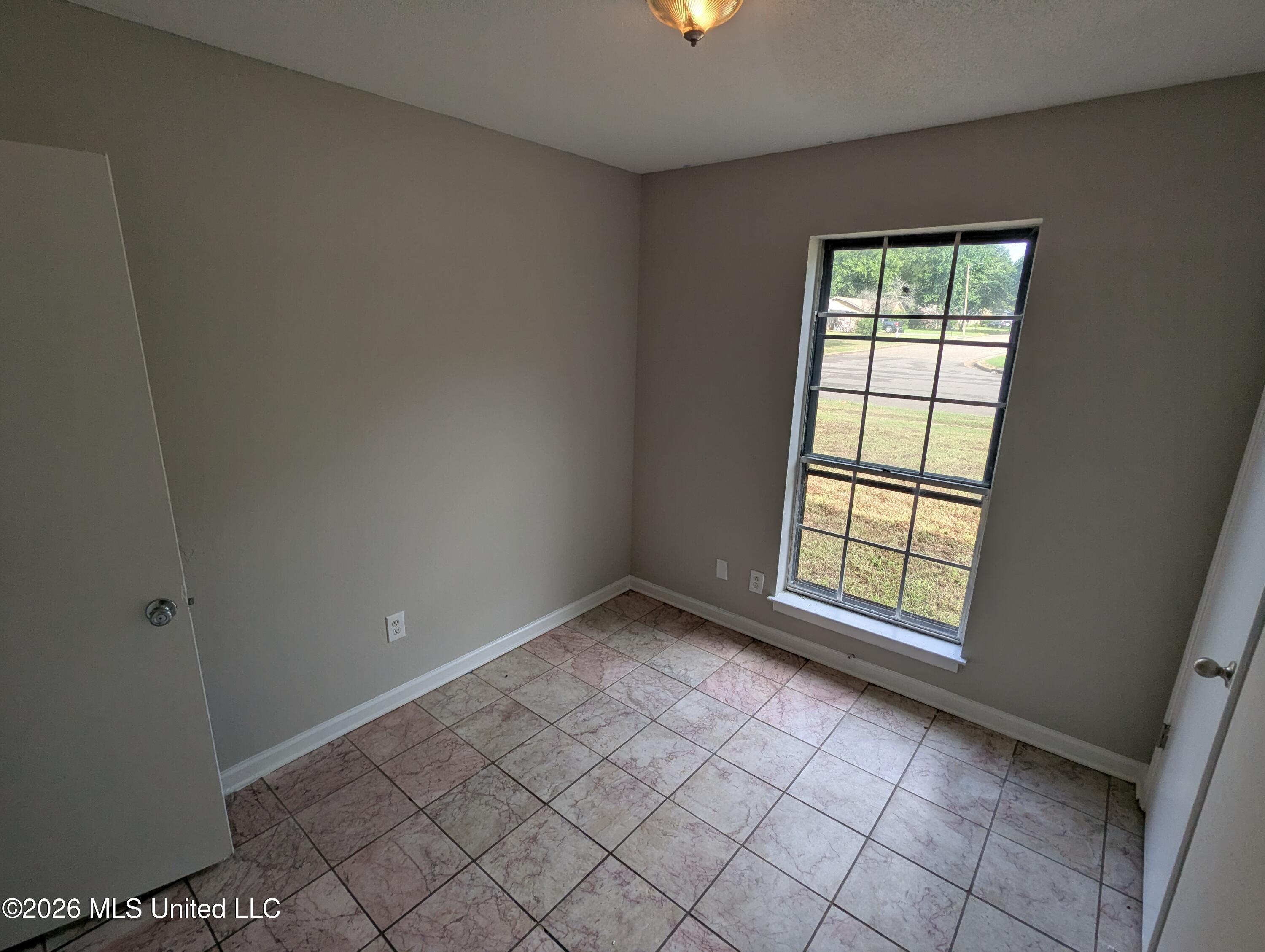 2920 Valleybrook Road Property Photo 9