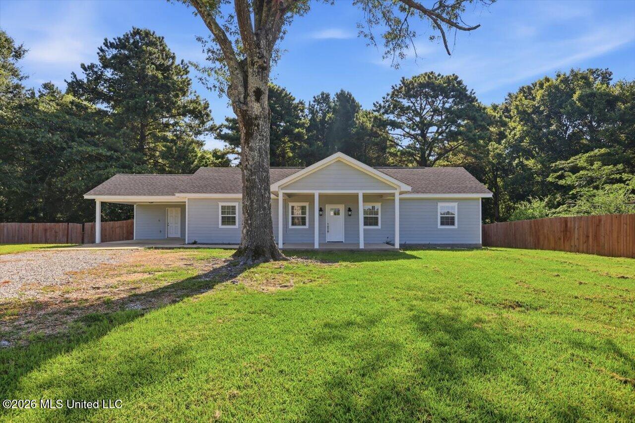 526 Andrew Chapel Road Property Photo 1