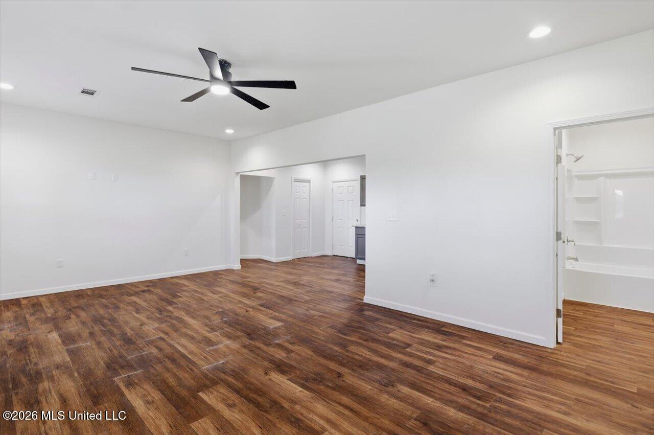 526 Andrew Chapel Road Property Photo 2