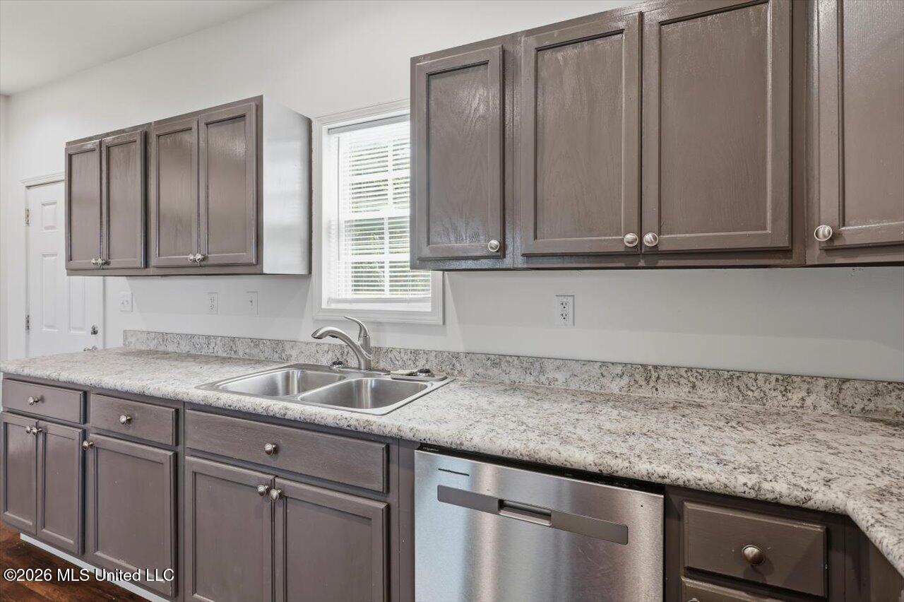 526 Andrew Chapel Road Property Photo 11