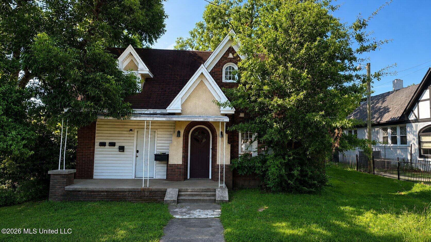 1201 W Main Street Property Photo 2