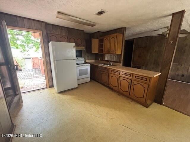 1201 W Main Street Property Photo 14