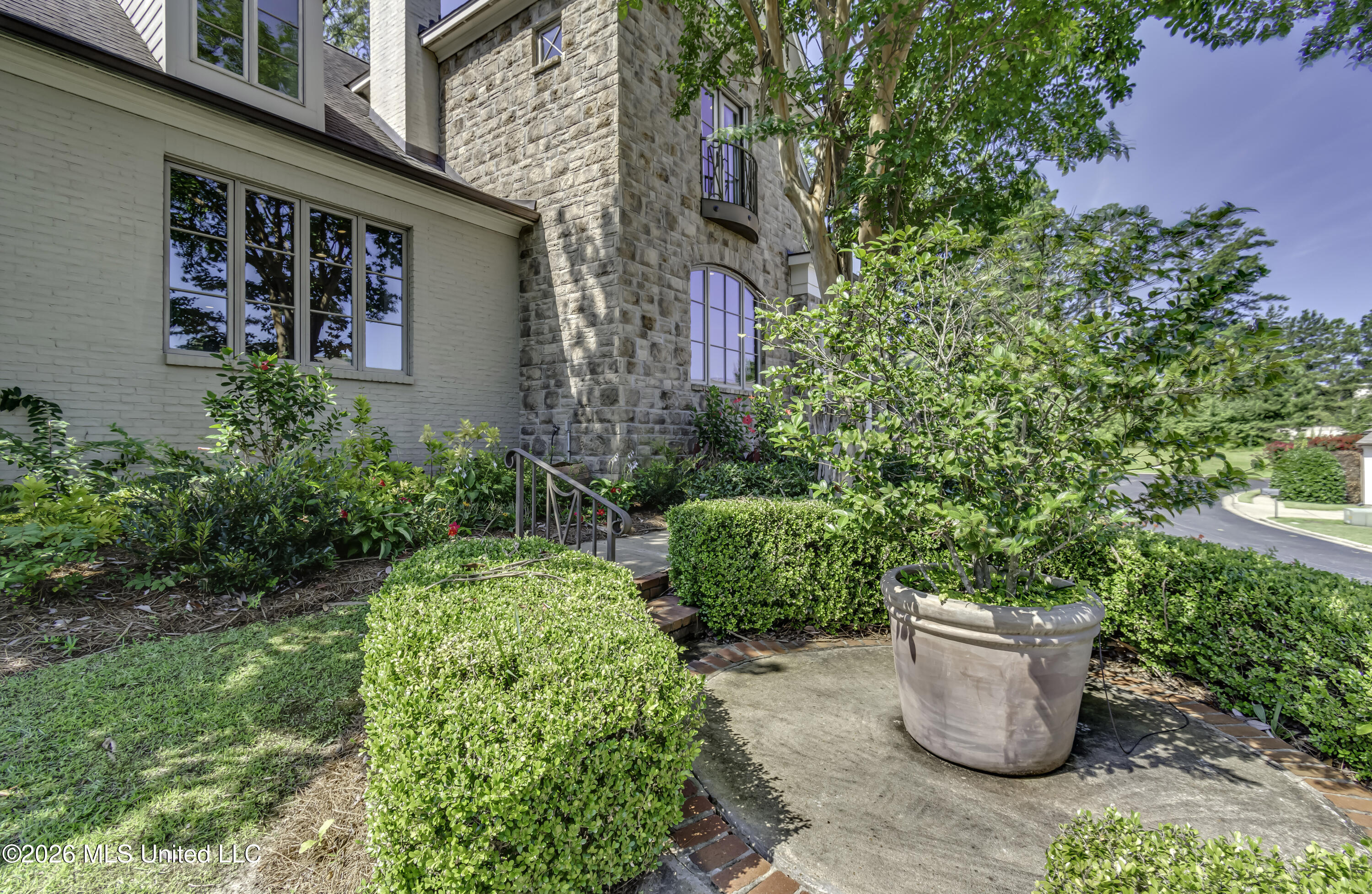 15 Eastparke Drive Property Photo 4