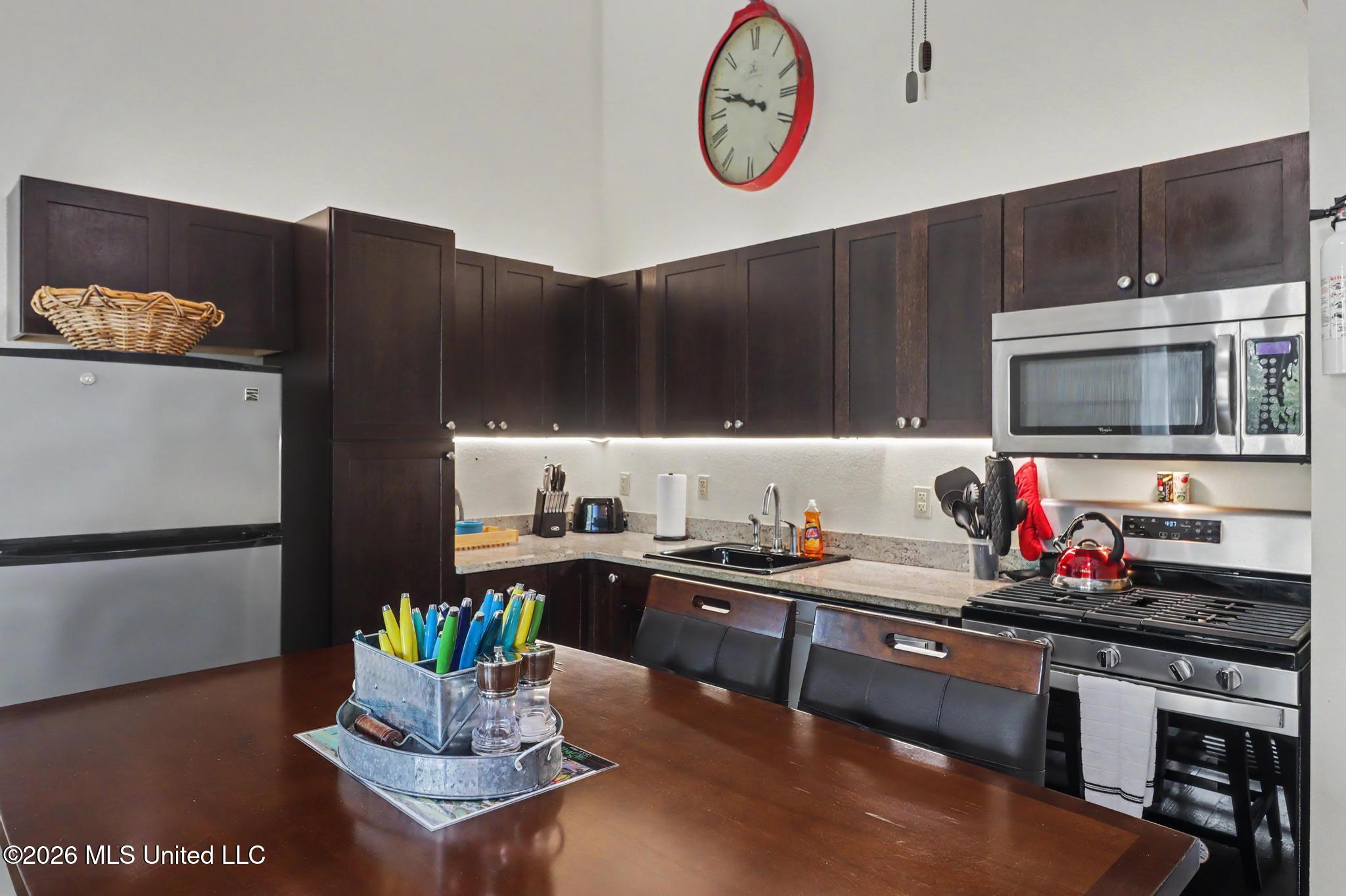 142 Blaize Avenue Property Photo 14