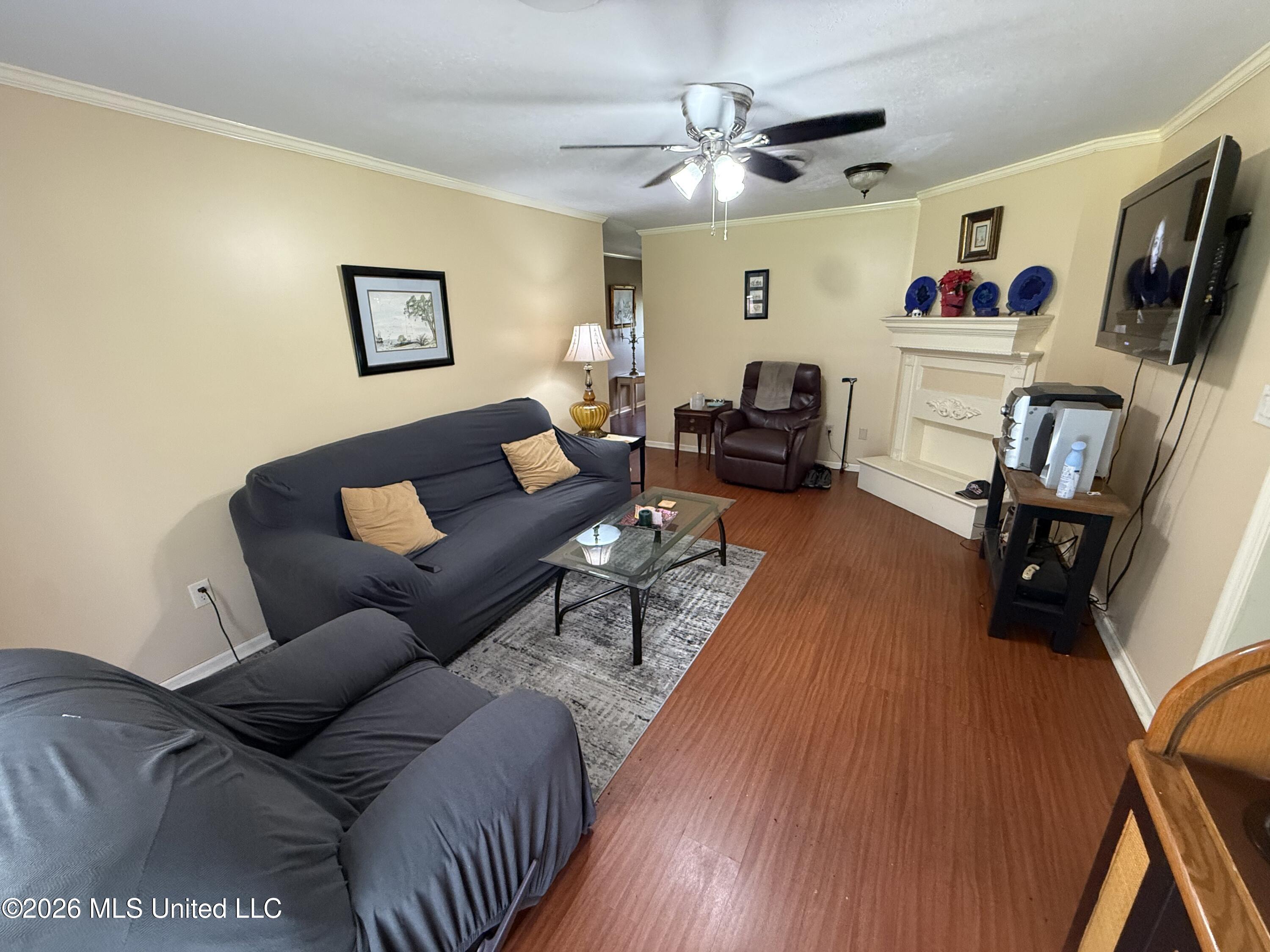 1842 Lake Trace Drive Property Photo 8