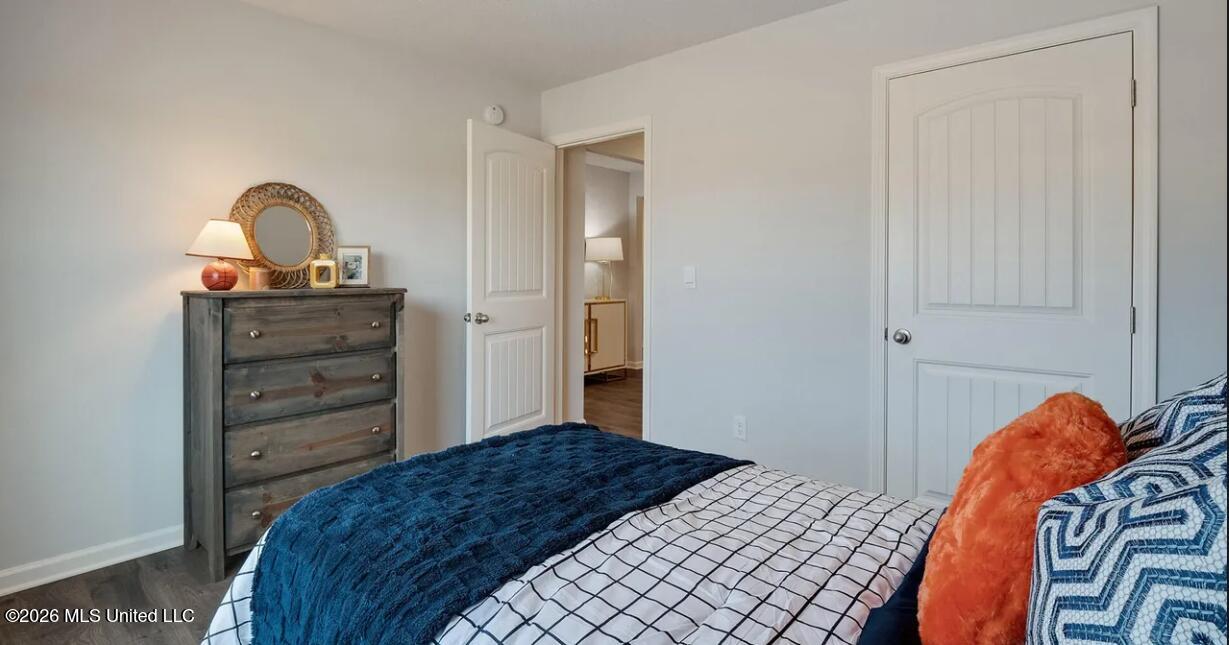 77 Erie Avenue Property Photo 18