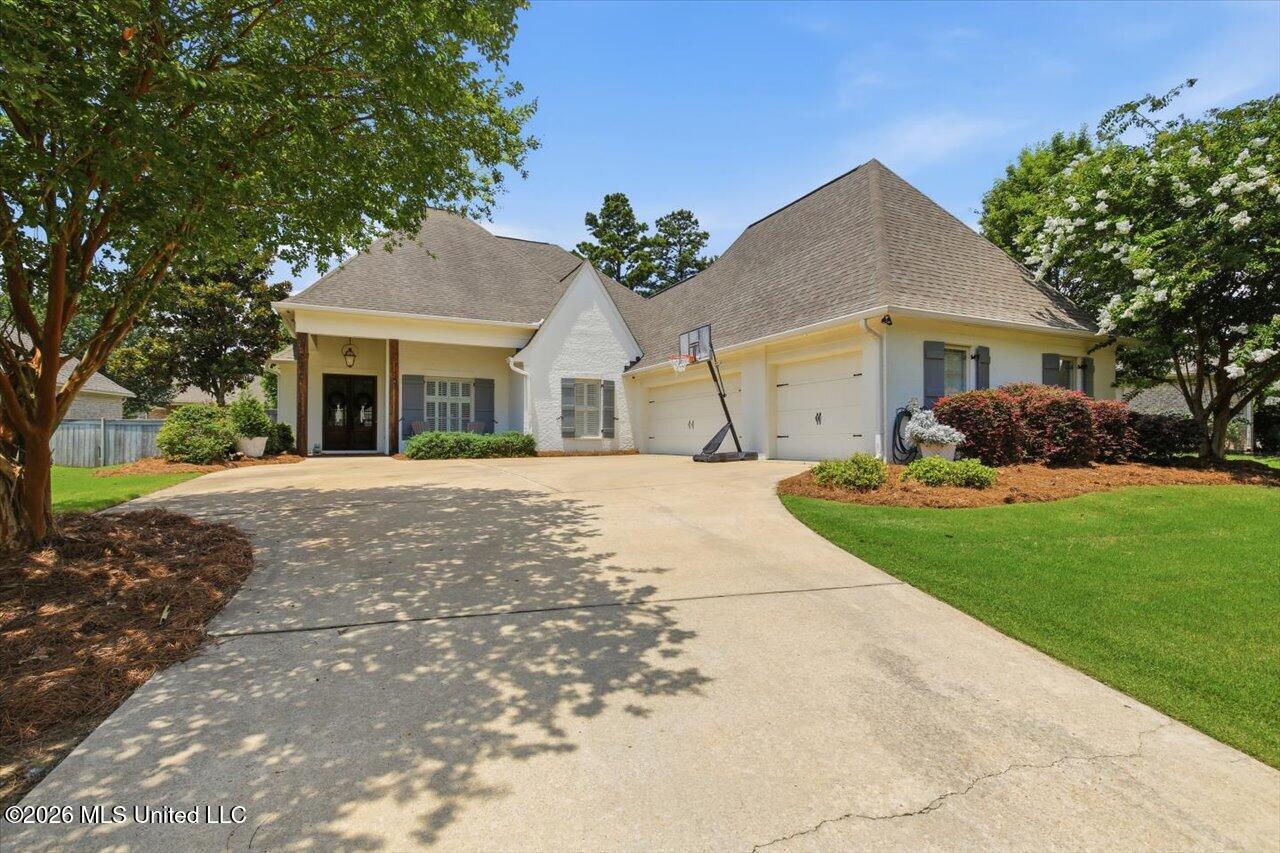 130 Grayhawk Drive Property Photo 1