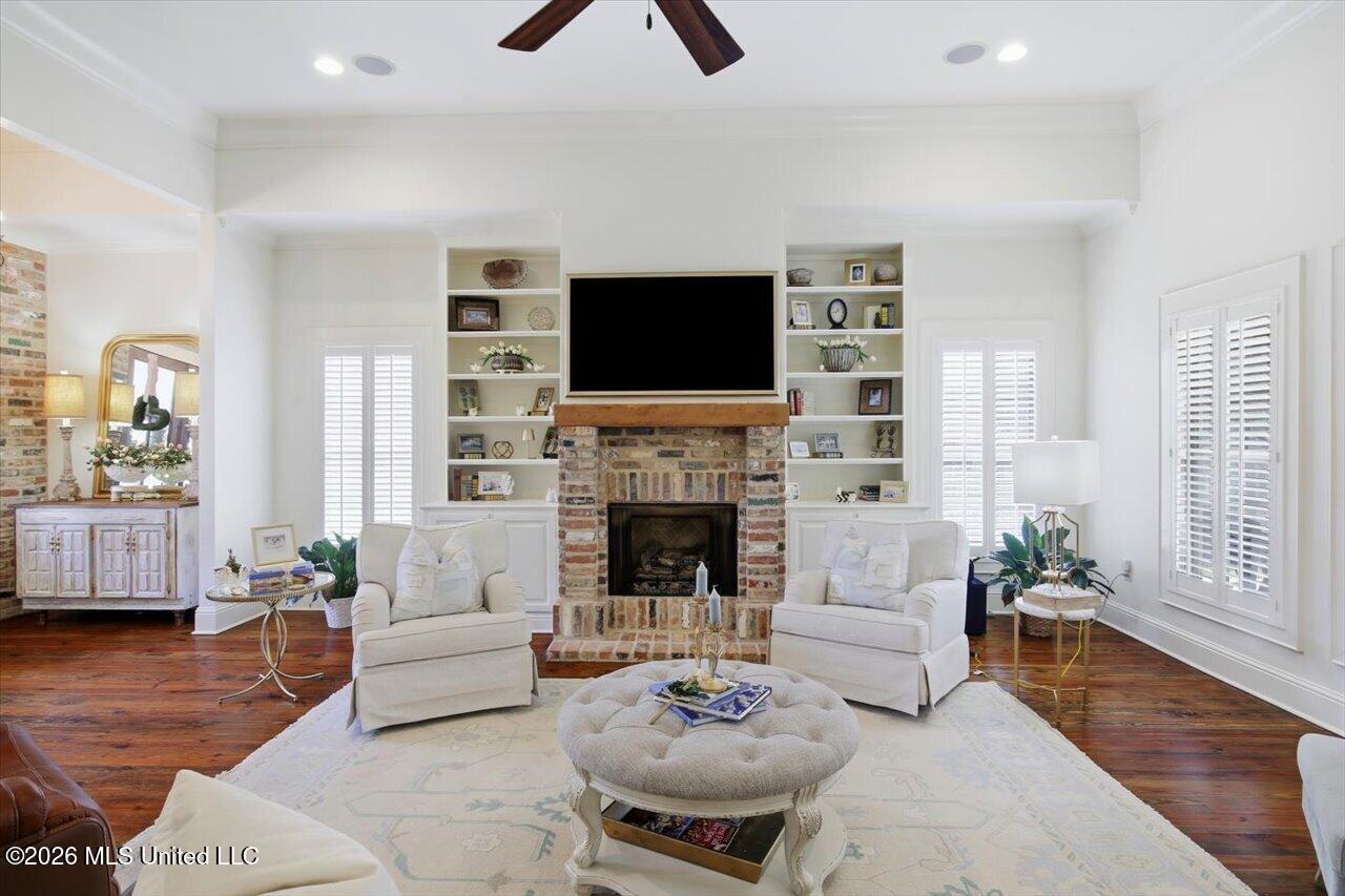 130 Grayhawk Drive Property Photo 8