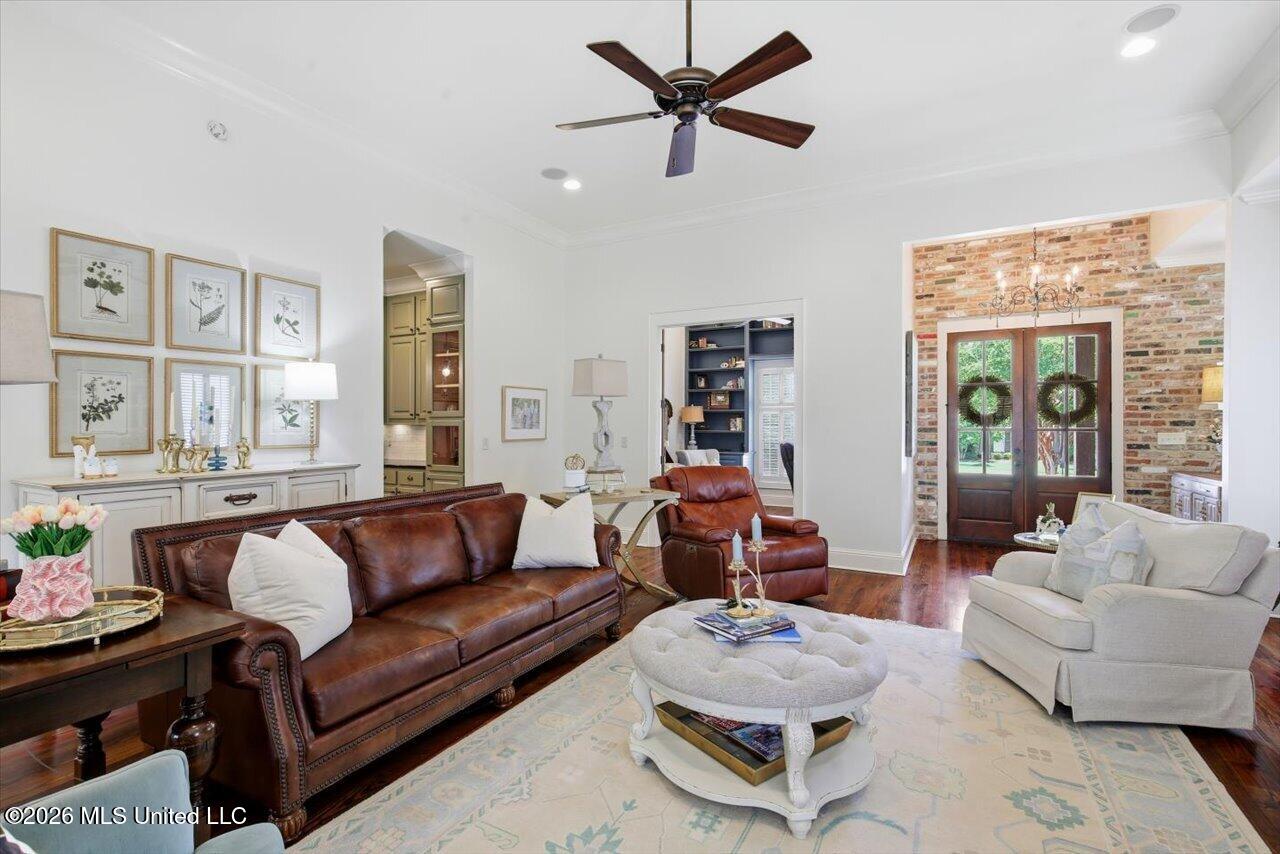 130 Grayhawk Drive Property Photo 10