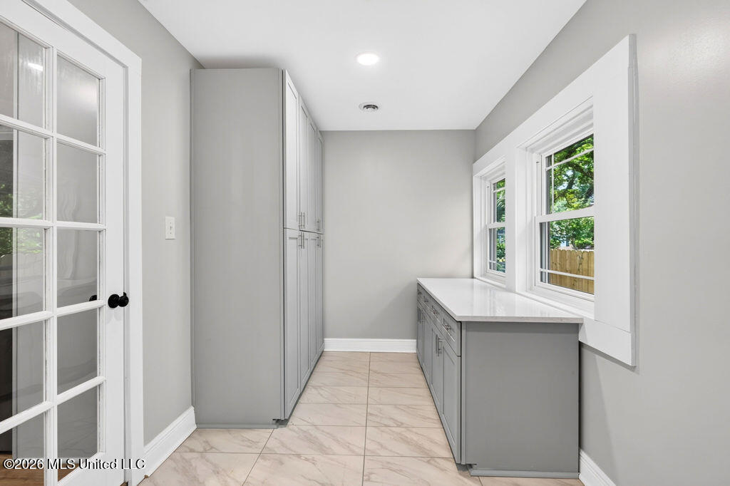 1308 Father Ryan Avenue Property Photo 11