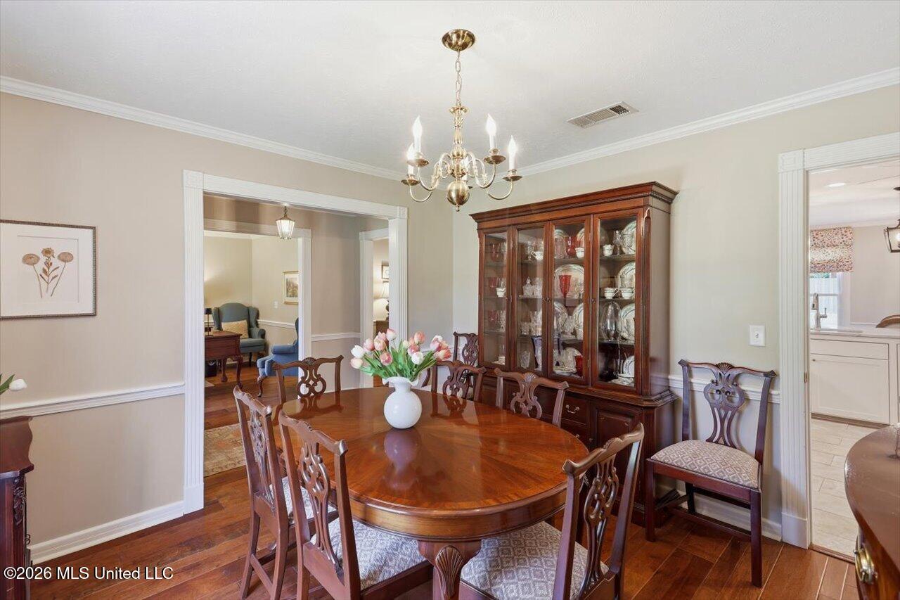 50 Peachtree Lane Property Photo 6