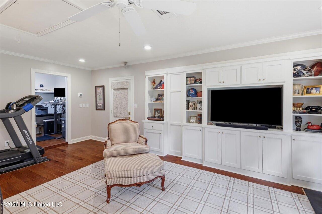 50 Peachtree Lane Property Photo 25