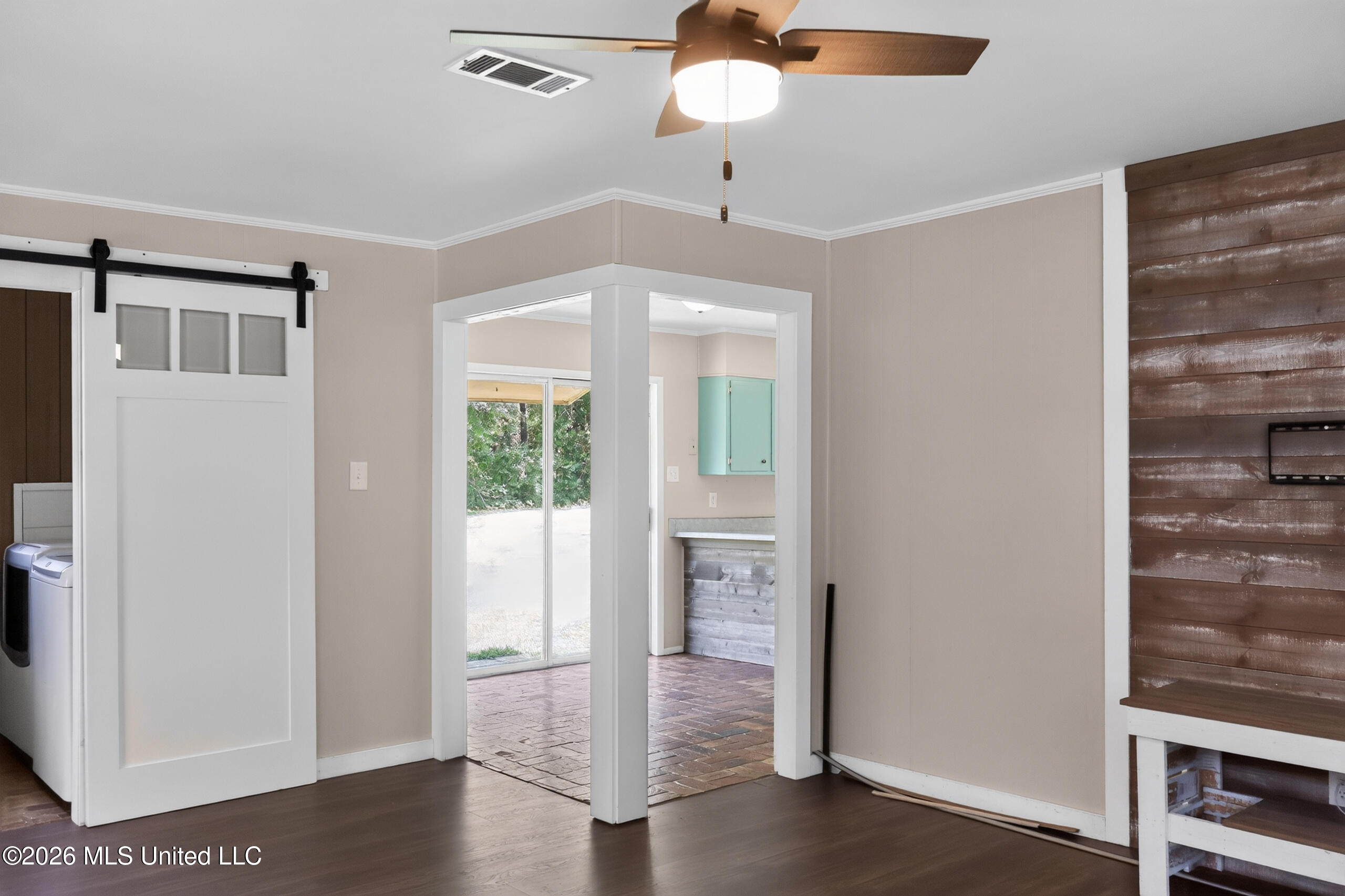 6301 Cleo Drive Property Photo 14