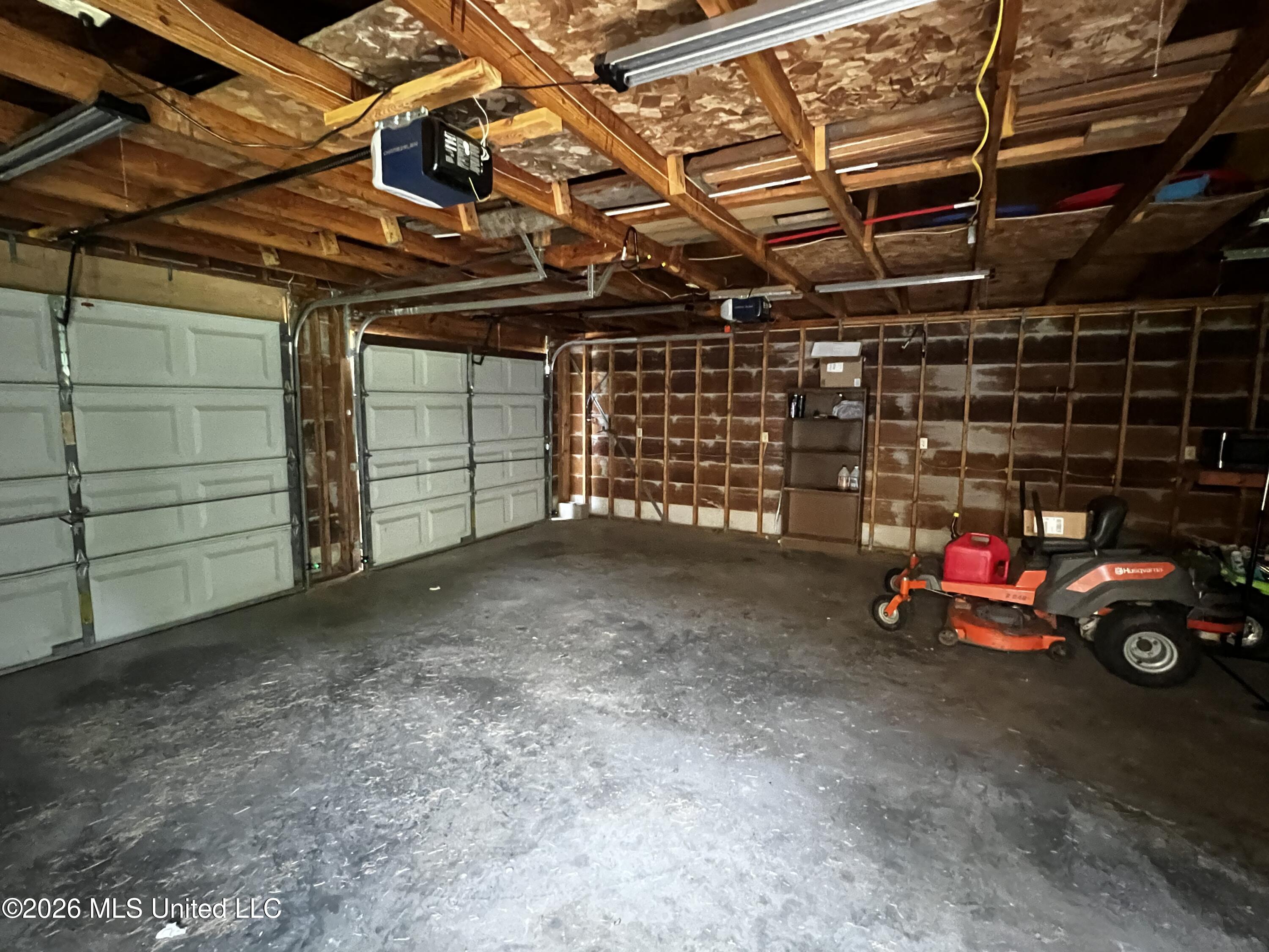 6301 Cleo Drive Property Photo 35