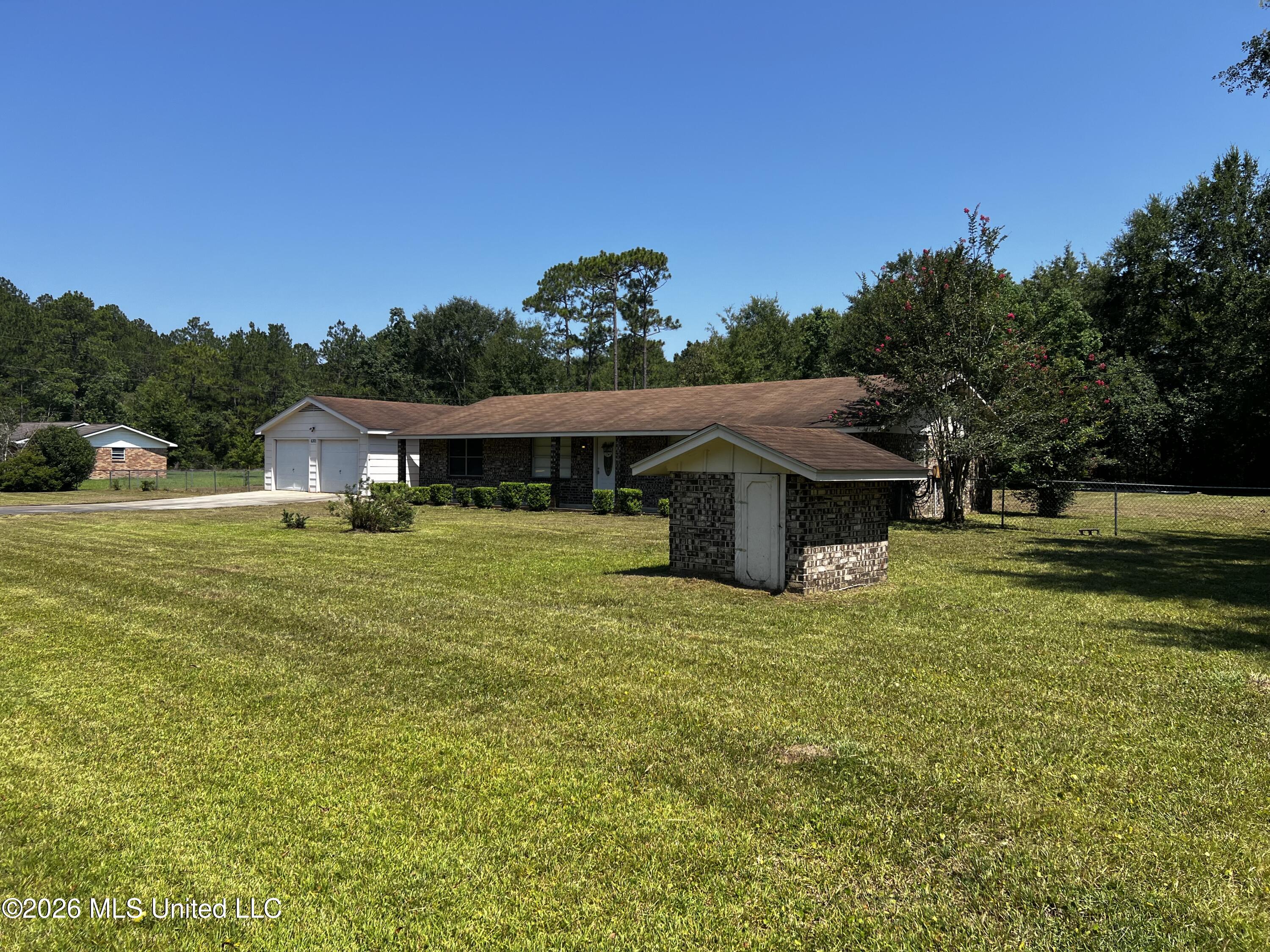 6301 Cleo Drive Property Photo 40