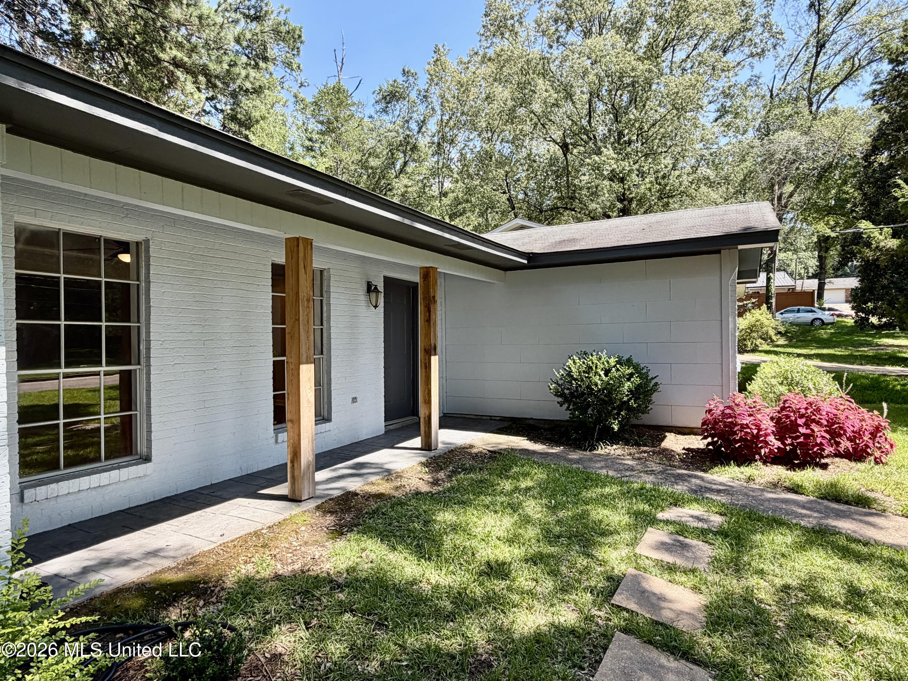 904 Kent Drive Property Photo 4