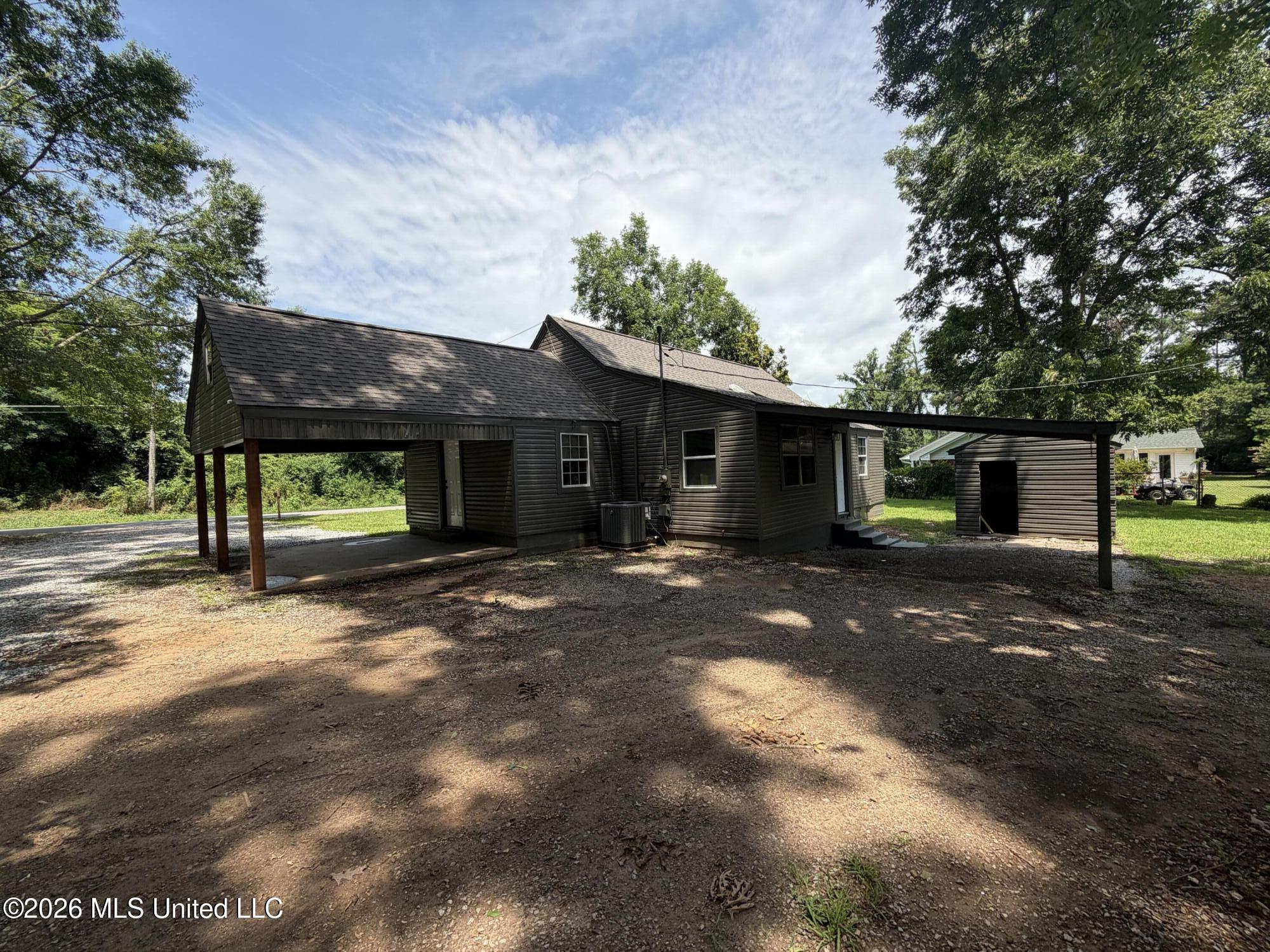 120 Main Street Property Photo 7