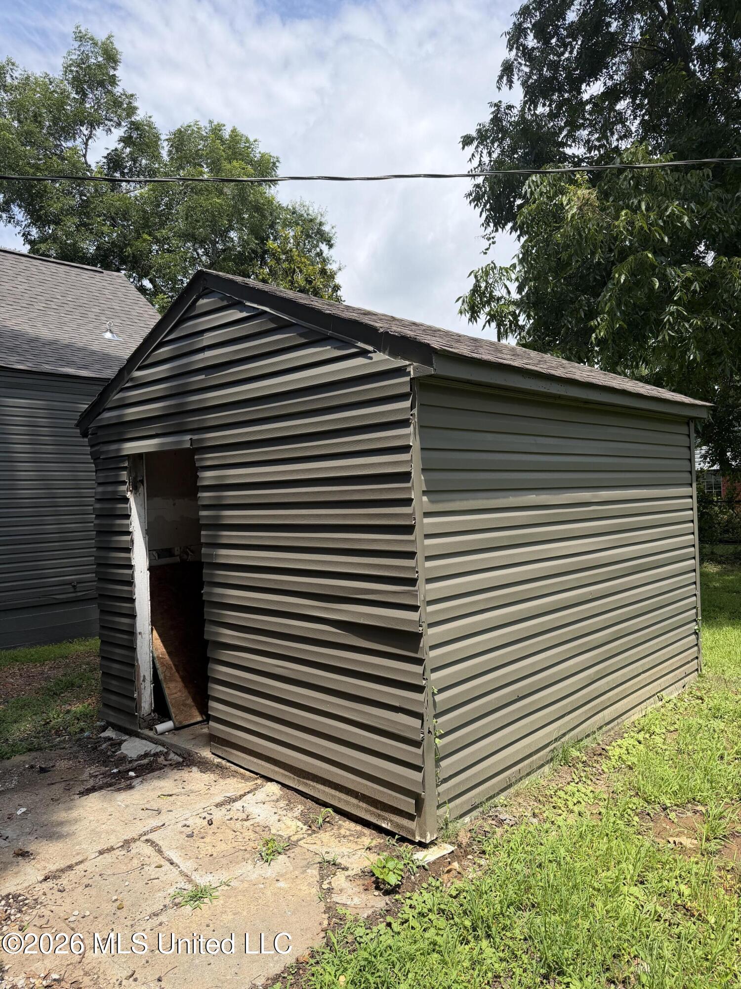 120 Main Street Property Photo 10