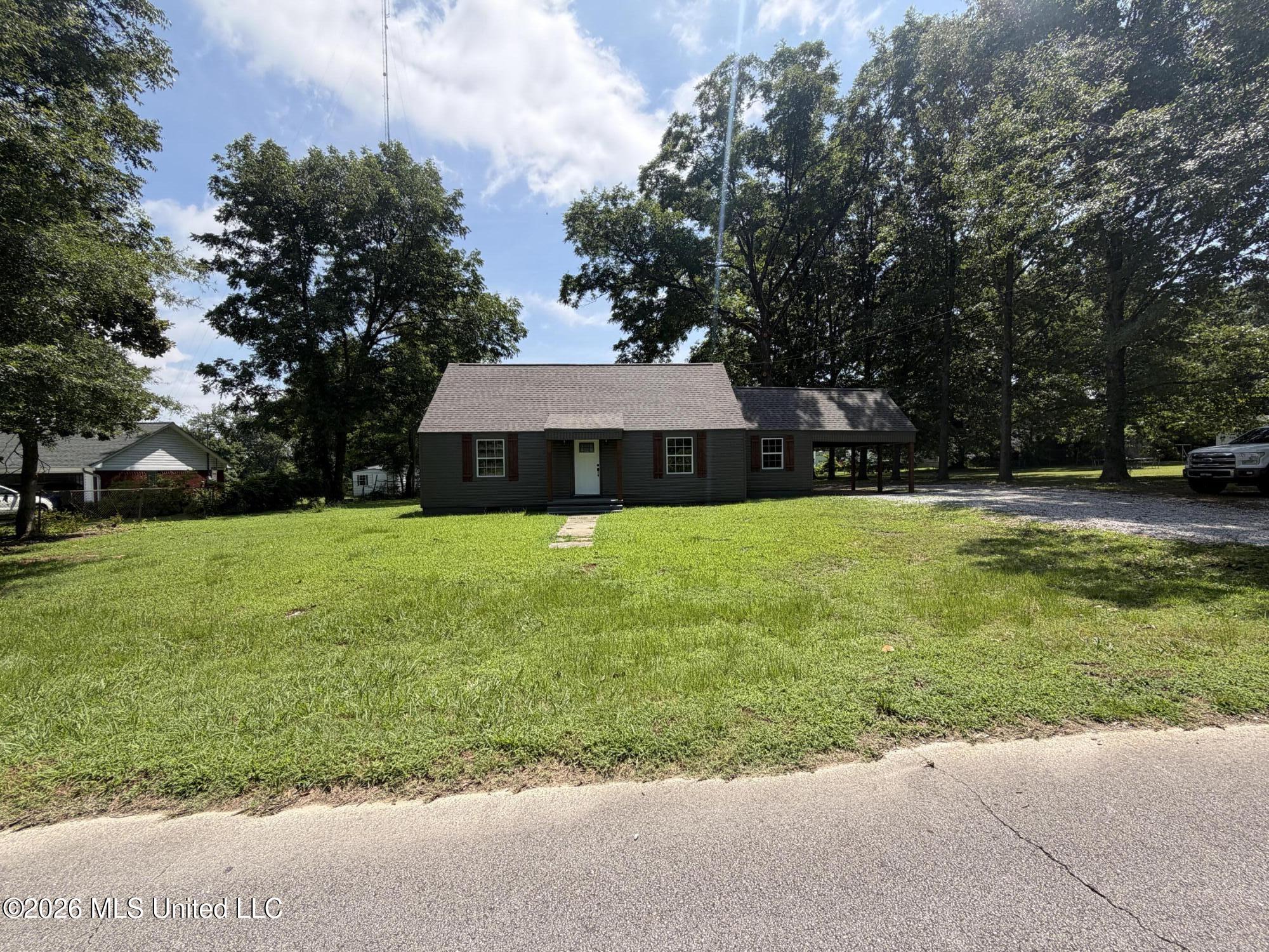 120 Main Street Property Photo 14