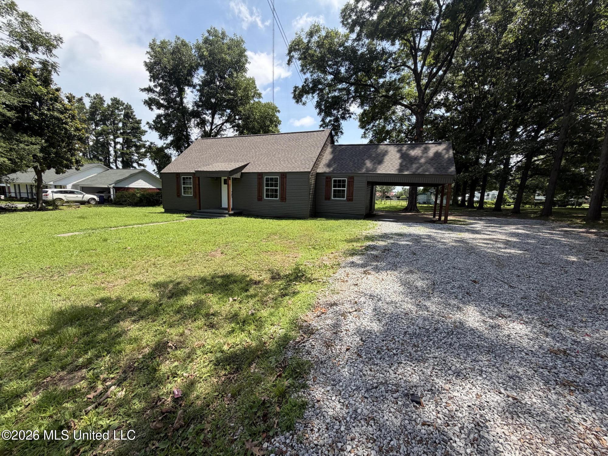 120 Main Street Property Photo 15