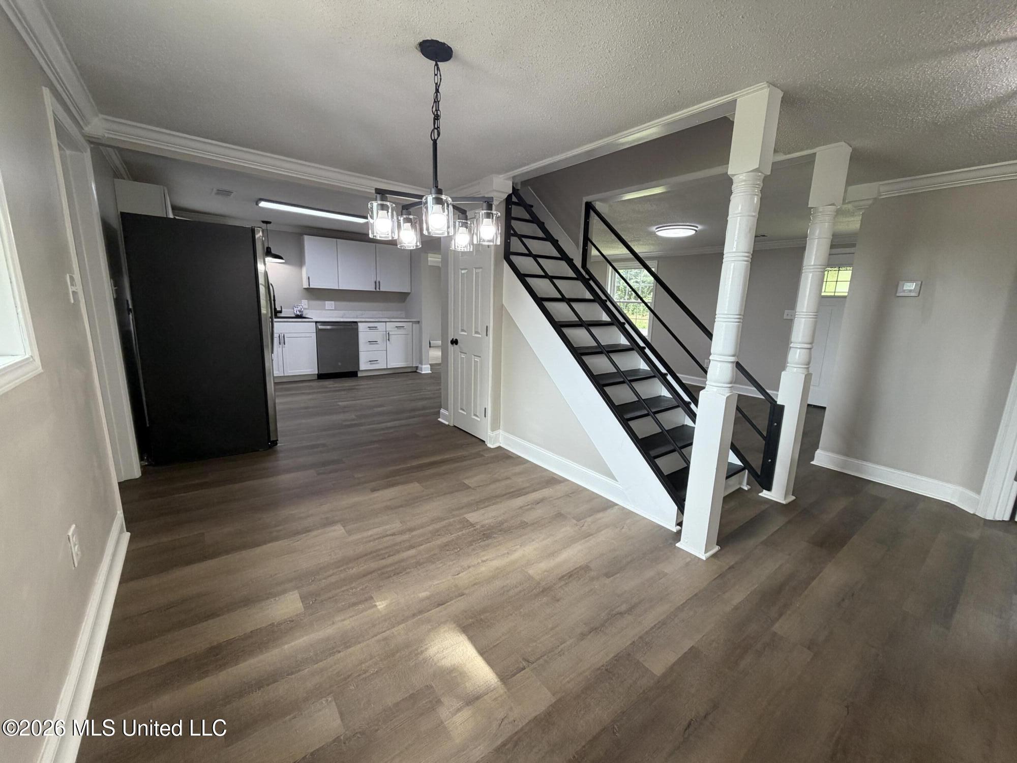 120 Main Street Property Photo 23