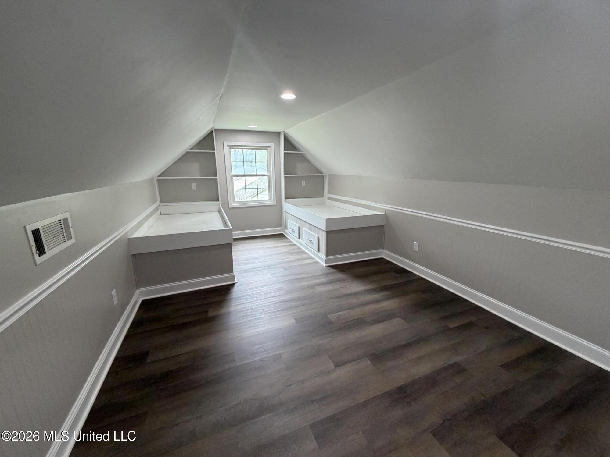 120 Main Street Property Photo 29